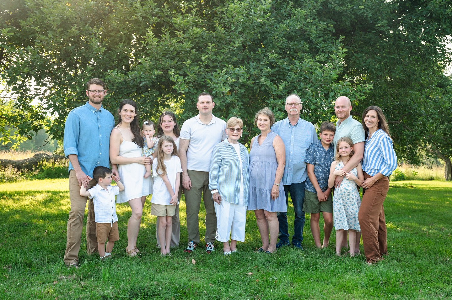 One day, these will be the photos your kids show their kids.
Grandparents. Cousins. Chaos. Love. An extended family session is all of thatâ itâs proof of the legacy you are building, one generation at a time.
I have 2 Extended Family Sessions coming up this week, and while they arenât the most artistic or creatively fulfilling sessions, every time I photograph one I am reminded how important they are, and I love photographing them. Iâve gotten super good at wrangling everyone, to make sure we get the photographs that matter to you most.
So if you find yourself thinking itâs too hard to deal with, too much to put togetherâ think again and hire a photographer with experience photographing extended familiesâthatâs me!
I promise you it is so very worth it.
