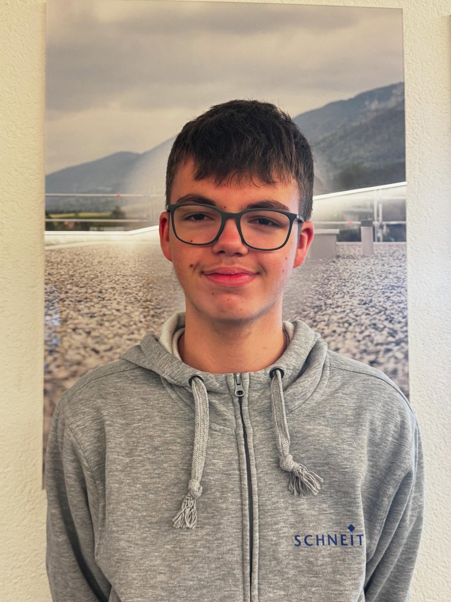 🔧 Willkommen im Team! 👷♂️💧
Wir freuen uns sehr, Colin Güggi als neuen Lernenden Sanitärinstallateur EFZ bei uns begrüssen zu dürfen! 🎉
Mit viel Engagement, Neugier und handwerklichem Geschick startet für ihn nun ein spannender Weg in die Welt der Gebäudetechnik. 🛠️🚿
Wir wünschen dir einen erfolgreichen Start, viele lehrreiche Erfahrungen und natürlich auch viel Spass bei der Arbeit! 💪
#lehre #sanitärinstallateurefz #lehrstelle2025 #berufsbildung #sanitär #willkommenimteam #handwerk #gebäudetechnik