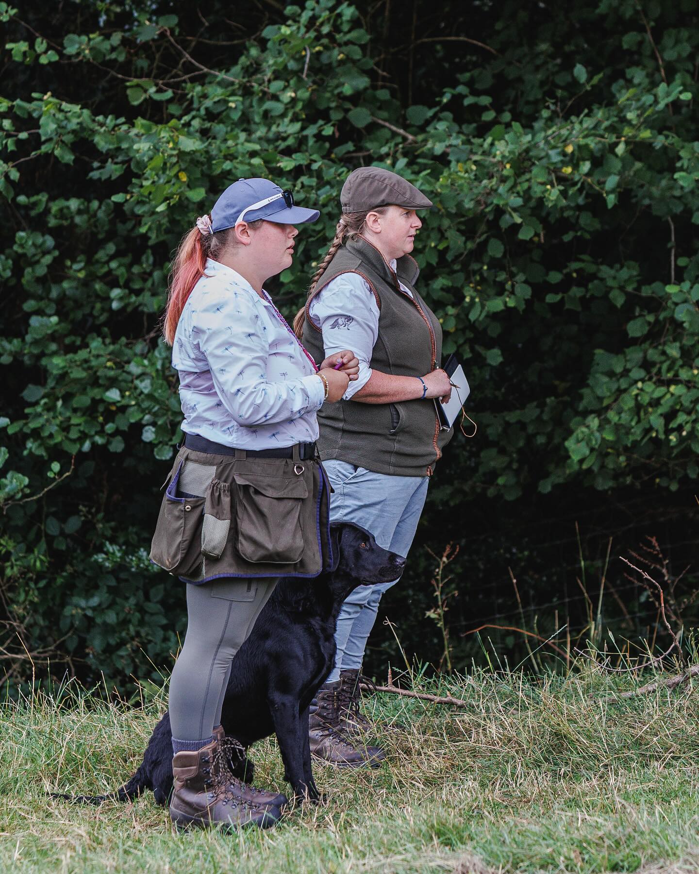 Eyes on the prize kids! What a team !
#gundog #gundogtraining #lab #blacklab #labrador #dreamteam #girlswithgundogs #labradorretriever