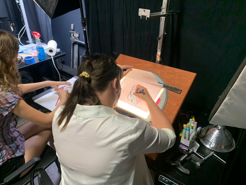 Frame by Frame workshops are in full swing this summer!
As we jump into production for our stop motion animated projects, we wanted to share what's going on behind-the-scenes. Here's some photos from the past couple sessions and also this collaborative anijam we created together from found objects outside of the beautiful studio space @tais_animation
We'll have even more to share soon too so keep an eye out!
#AccessibleArt #ArtForAllAbilities #AnimationWorkshop #DisabilityInclusion #AccessibleAnimation
#framebyframe #disabilityarts #creativelearning