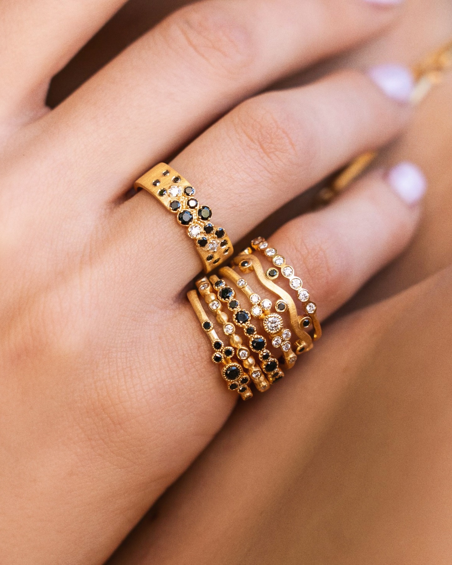 A delicate dance of black and white diamonds, stacked in perfect balance.
Minimal, modern, and made to shine — bold yellow gold bands that elevate any look.
Wear them together or apart — either way, they speak volumes.
#GoldStack #BlackAndWhiteDiamonds #YellowGoldRings #StackingStyle #ModernElegance #finejewelry #goldjewelry #rings💍 #goldring #diamond #jewelryart #designerjewelry