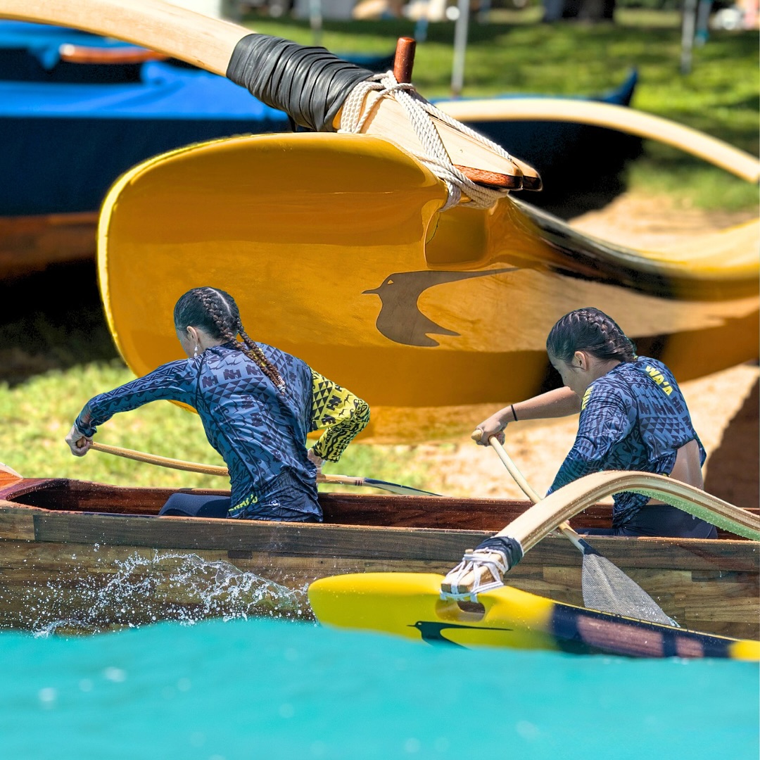 Wishing all the paddlers racing tomorrow at the @hcra_paddler State Championships at Hakakaoʻo Beach in Lahaina the best of luck! 🌊🏁
Proud to partner with @tigercanoe to have our Lele OC6 amas made right here in Hawai‘i. Available for spec canoes and koas, the Lele ama is a beautiful reminder that while our sport evolves, we can still bridge tradition and innovation.
We’re especially proud to see some of Hawaiʻi’s top clubs hitting the line with our koa veneer Lele ama — look out for:
🏁 Outrigger CC
🏁 Manu O Ke Kai
🏁 Keahiikahoe CC
🏁 La‘e Ula CC
🏁 Hawaiian CC
🏁 Kailua CC
🏁 Lokahi CC
🏁 Hui Nalu CC
🏁 Kihei CC
🏁 Lanikai CC
🏁 Waimanalo CC
Mahalo for trusting Kai Waʻa to be part of your race-day journey. Paddle hard, paddle proud, and we’ll see you at the beach! 🤙
#KaiWaa #HCRAStates #LeleAma
#kaiwaacanoes #leleama #mykaiwaalife #kaiwaa