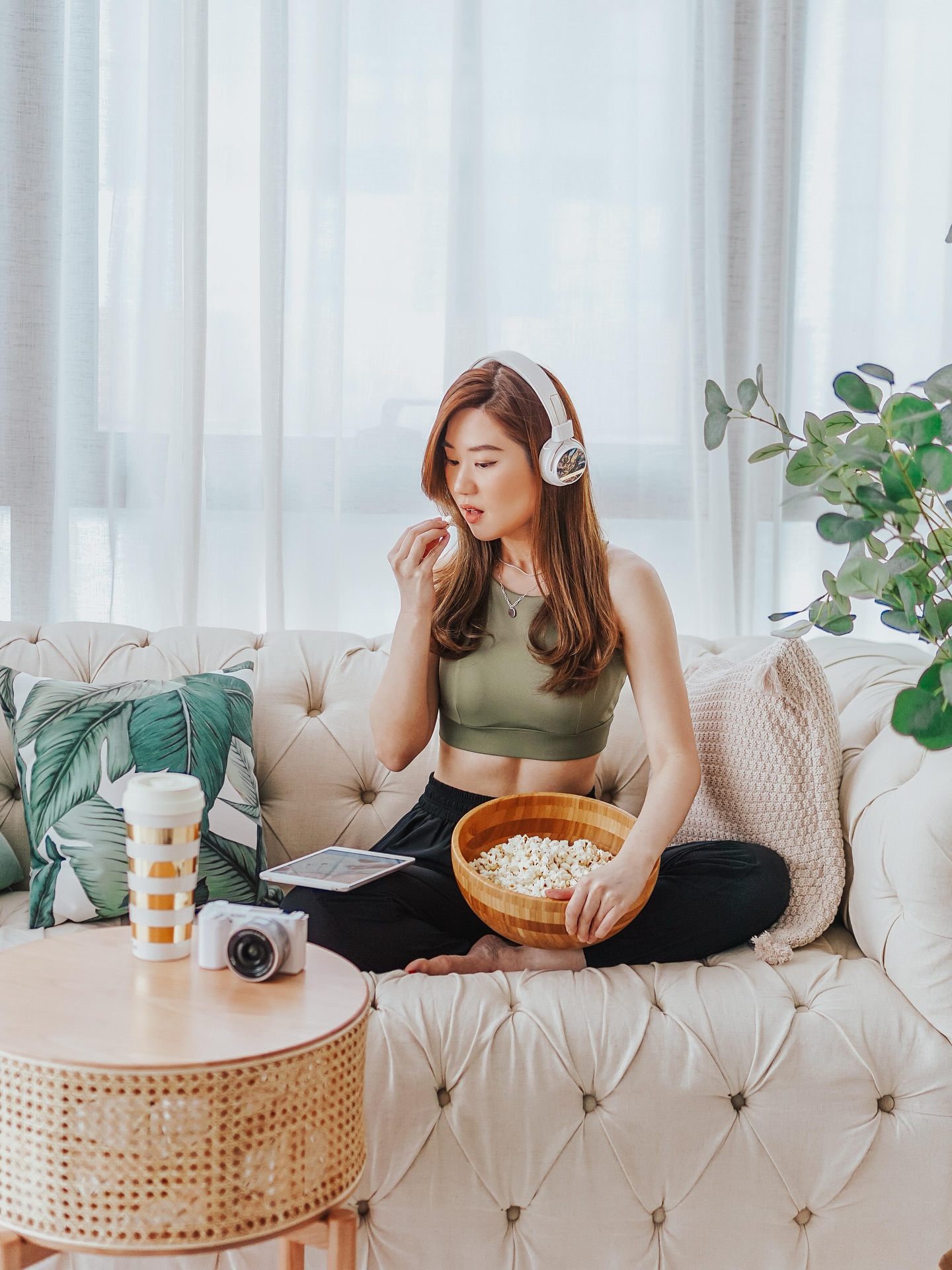 Wheee!!! We’ve got some tasty updates! 🍱✨
Things have been super busy at the clinic lately, so we’ve been trying out a few meal prep options… and guess what? Our fave so far? @yummybros hands down. 🙌
Even though we’ve got our own cookbook (of course 💁♀️💪), we’ve been loving Yummy Bros for their:
✅ Great taste
✅ Wallet-friendly prices
✅ Super clear calorie & protein info on every meal and on the packaging (so tracking is a breeze!)
Psst! First-time customers can quote YB3F for 10% off at www.yummybros.com. Go go go!
And don’t worry, on quieter days we’re still cooking our own meals! Our updated pantry list is now live on the site. Link in bio if you wanna check it out.
Get stronger with us!
xx Jules & Bobby
#getstronger #getstrongerwithus #flowfysiquefactory #3fenergy