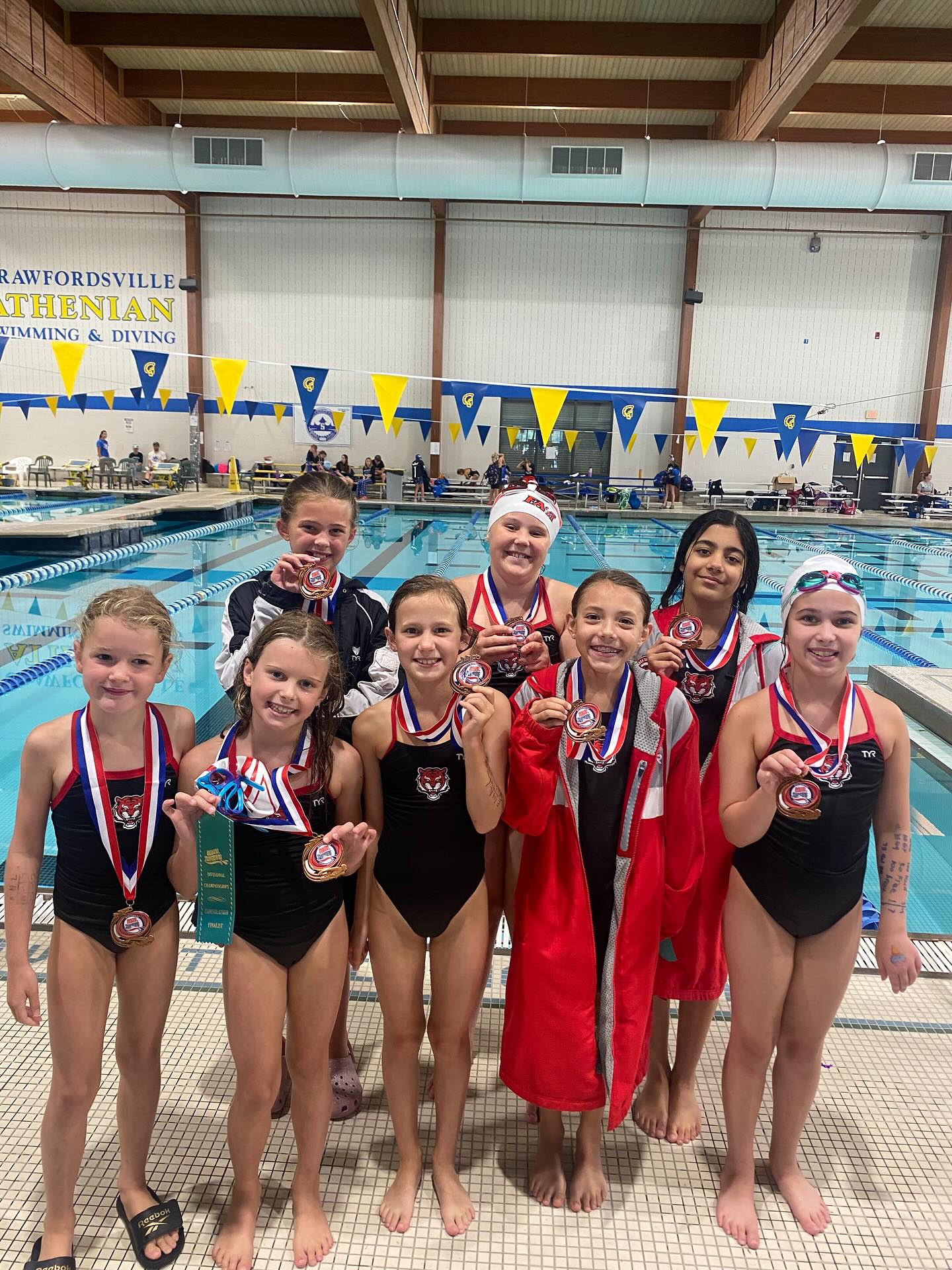 ISI Summer Central Divisional Championships:
Girls 10&U 200 Free Relay:
Quorra Rives, Lily Warner, Gemma Cooper, Aiyana Bhatia - 3rd Place
Grace Schrage, Lilly Conley, Siena Impelluso, KK Tapia - 7th Place
Boys 10&U 200 Free Relay:
Reid Niemeier, Hanwook Jung, Jayden Xu, Gavin Hollowell - Champion