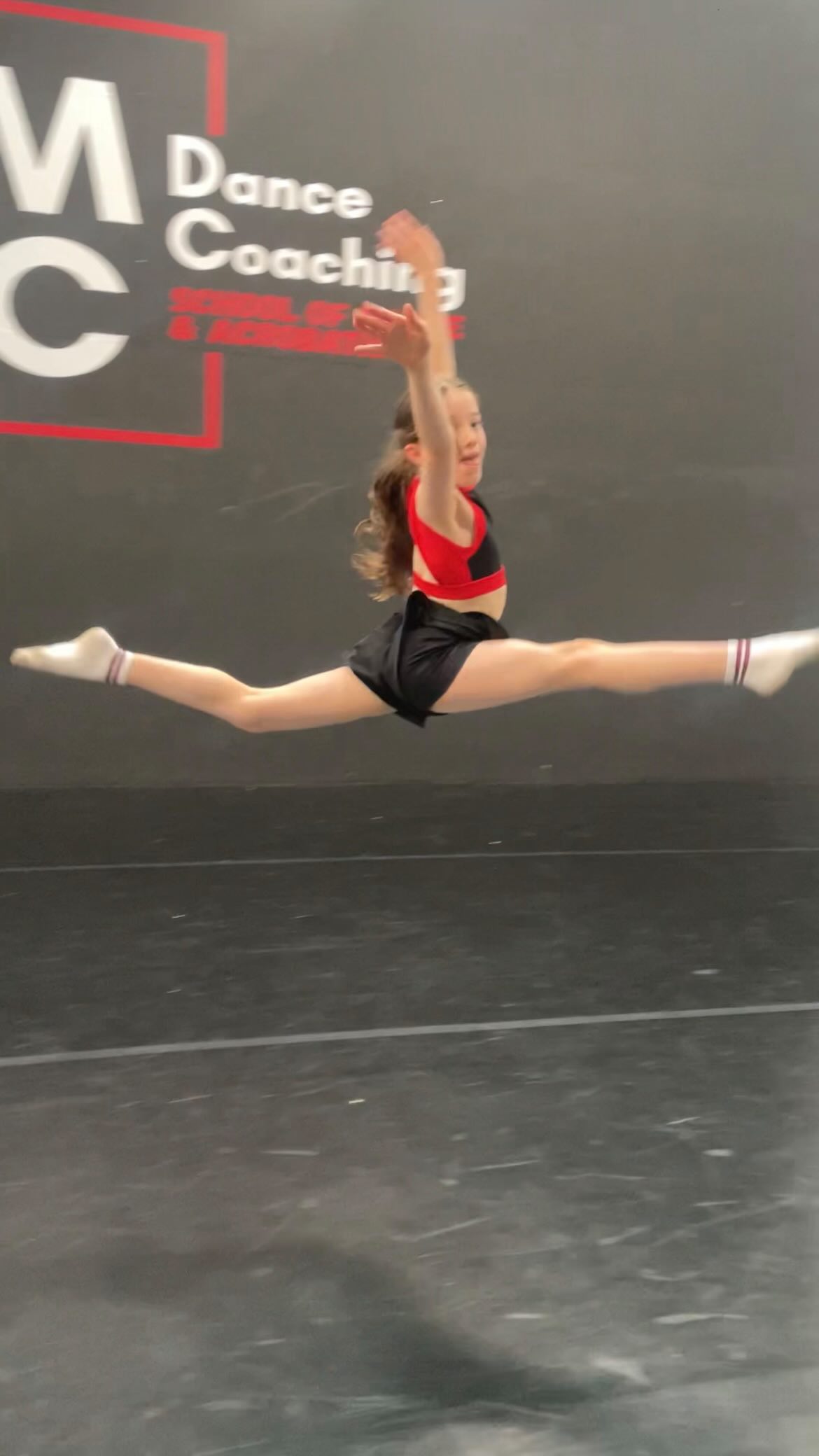 The TINNIEST snippet of what we’ve been getting up to over the Summer so far ☀️🤩
We’ve had countless hours of summer schools, workshops, training sessions, private lessons… and there’s still lots more to go! 💪👏
#miltonkeynesmums #miltonkeynes #dancemiltonkeynes #miltonkeynesdance #miltonkeyneskids #emdancecoaching #miltonkeynesbusiness #dance #miltonkeynessmallbusiness