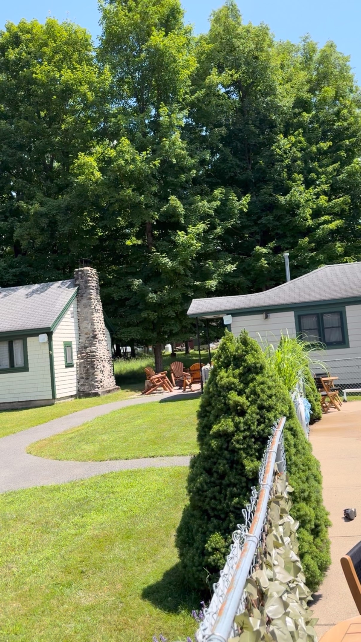 Summer at @villagecottages is a summer well spent!
Splashing in the pool, walking to town for ice cream cones and giggles, and ending the day with sticky s’mores around the campfire—this is what family memories are made of. From morning adventures to cozy nights in our cottages, every moment here brings you closer together. 💦🍦🔥
#FamilySummer #VillageCottages #KidApprovedFun #CampfireMagic #WalkToTownWonders