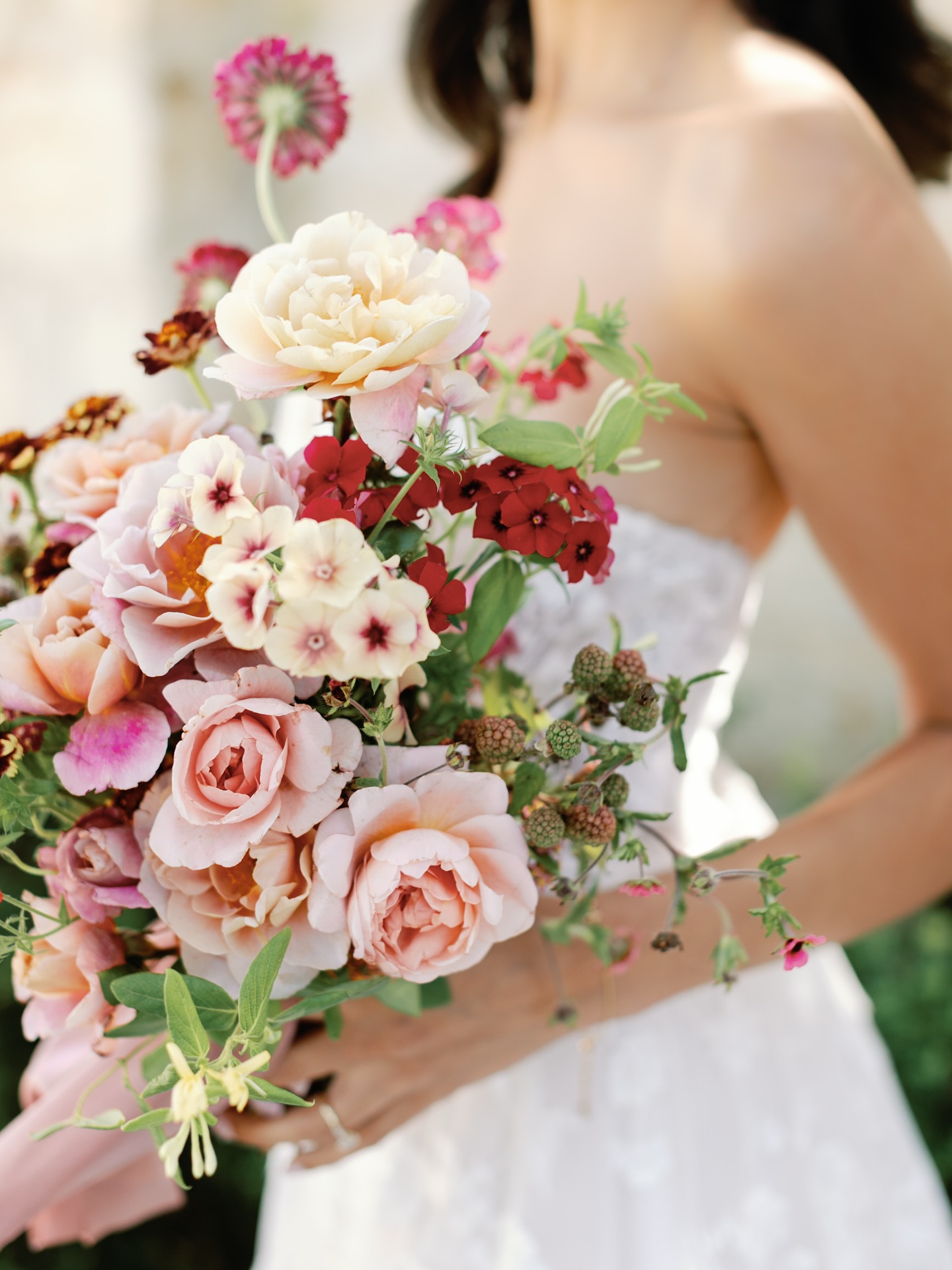 A bouquet for the hopeless romantic at heart 🌸
Soft pinks and creamy yellows mixed with a bold cherry palette. We loved getting to see this bouquet shine at Holman Ranch with @amourdegitane
Photographer: @amycarolinephotography
Planning & Design: @styledbylinds_
Venue: @holmanranch
#californiawedding #bridalbouquet #californiaweddingplanner