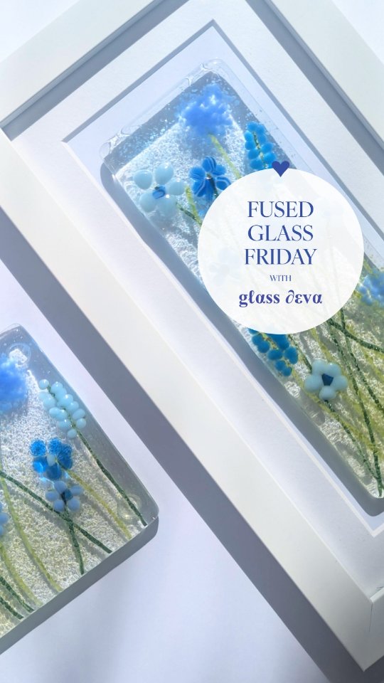 Welcome back to Fused Glass Friday and this week we are looking at the process behind our flower glass panels 🌸
These designs are available in lots of colours, however if you would like a specific colour palette you can order one with us 💙
Feeling creative? Book onto one of our workshops and make one yourself!
#FusedGlassFriday #fusedglassart #personalisedart #flowerart #microwavekiln #fusedglassgifts #makewithme #thingstodoincheshire #thingstodoinchester #hendoideas