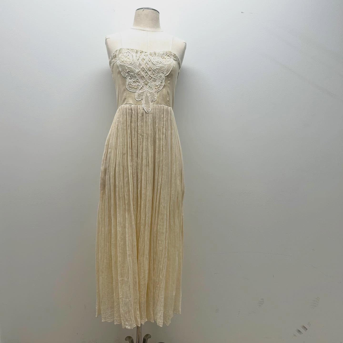 Strapless dress with antique lace and cotton gauze skirt