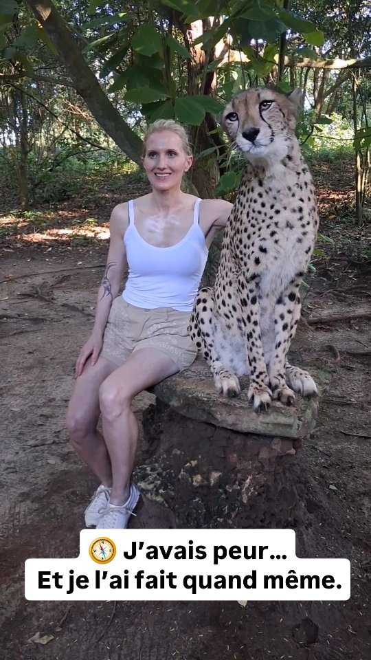 Je me suis retrouvée face à un guépard.
Un vrai.
Et une partie de moi criait “non !”.
Mais j’ai dit “oui”.
Pas parce que je suis inconsciente.
Mais parce que je refuse de vivre avec des regrets.
🔥 Le courage, ce n’est pas l’absence de peur.
C’est faire quand même.
Avancer avec le cœur qui bat, les jambes qui tremblent…
Mais avancer.
👉 Et c’est comme ça que je choisis de vivre.
Même quand j’ai peur.
Surtout quand j’ai peur.
Parce que certaines expériences te marquent pour toujours.
Et que les plus belles ne sont pas toujours les plus confortables.
💬 Et toi, qu’est-ce que tu n’as pas osé faire… par peur ?
#CourageAuFéminin #LeadershipAuthentique #OserAgir #SortirDeSaZoneDeConfort #PuissanceIntérieure #ÉmotionsVraies #SansRégrets #InspirationFéminine #VivrePleinement #FemmeLeader #FitLeaderPro #ConfianceEnSoi #SauvageEtLibre #ZanzibarMoments #IsabelleCurratCoaching