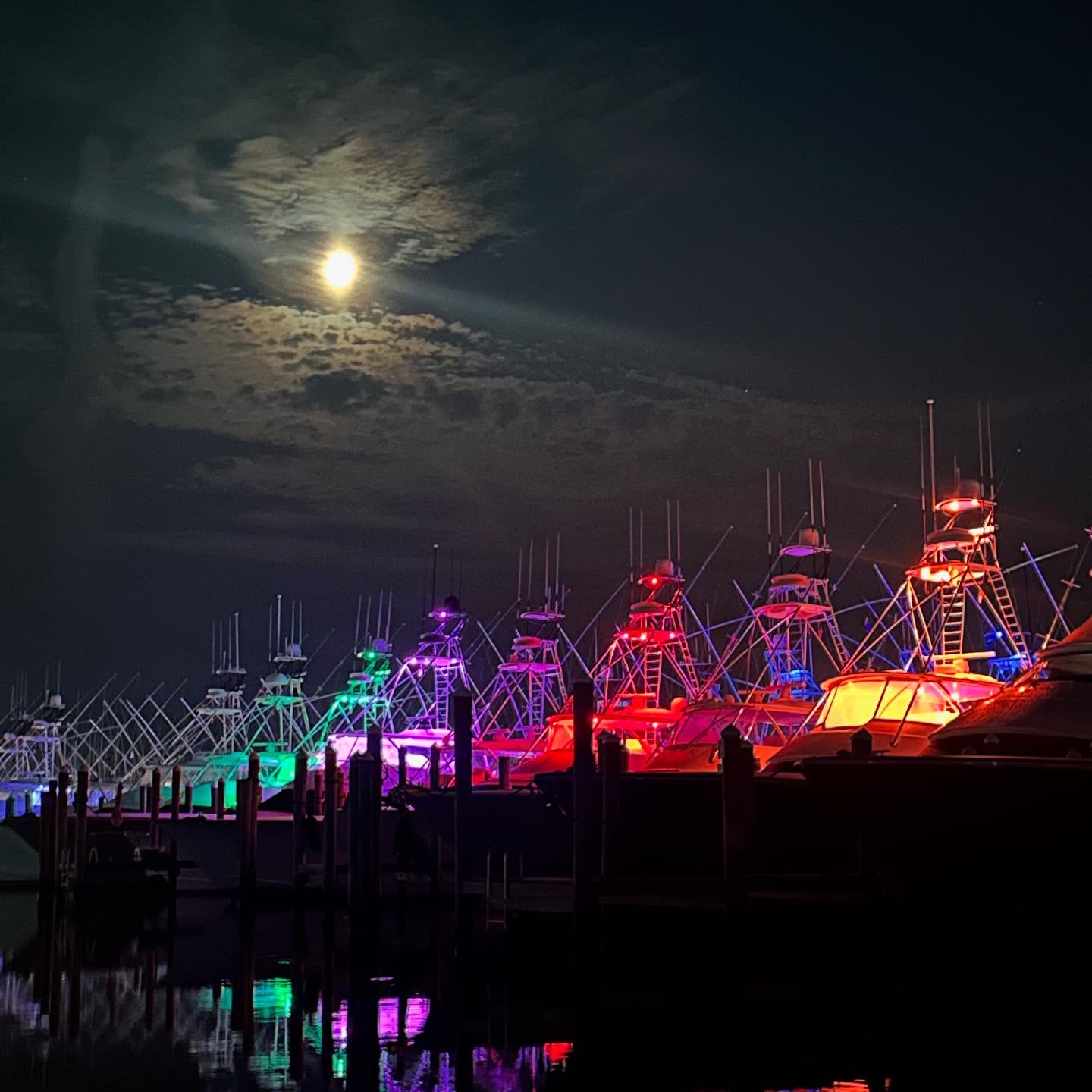Good Luck to all of those fishing the @white_marlin_open tomorrow.
@sunsetmarinaoc