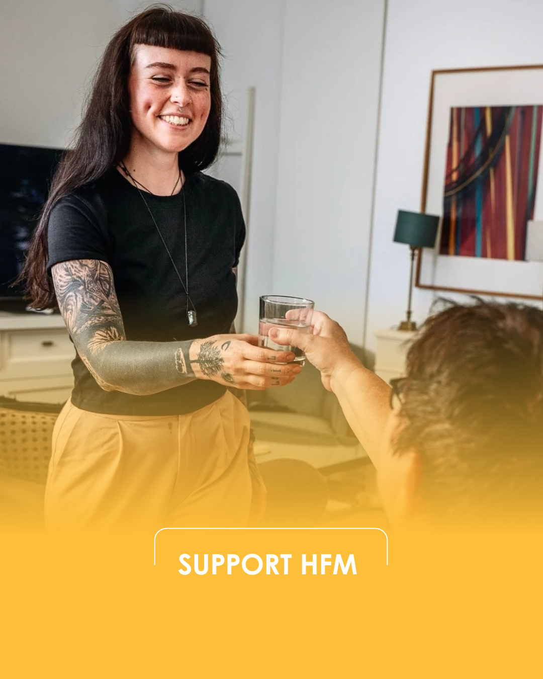 Hilfe gesucht – Helfer*innen willkommen! 🤝
Für unsere Wohn-Pflege-Gemeinschaft suchen wir ständig engagierte Helferinnen, die dabei unterstützen, unseren Bewohnerinnen ein würdevolles und erfülltes Leben zu ermöglichen. Mit Spenden für den Aufbau weiterer Wohngemeinschaften, mit Unterstützung im sozialen Bereich oder bei anderen täglichen Aufgaben. Jede Hilfe ist wertvoll!
Möchten Sie sich einbringen? Dann melden Sie sich bei uns! Besuchen Sie einfach unsere Website und erfahren Sie, wie Sie Teil unseres Teams werden oder uns unterstützen können: www.haus-fuer-morgen.com/ihre-hilfe