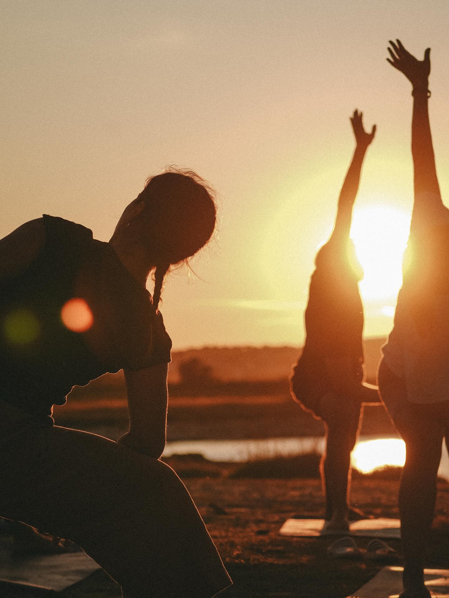 Večeras zatvaramo našu ljetnu punomjesečnu priču 🌕
19:30 Marlera, joga i večera.
Prijavi se još stigneš / link na webu ✨