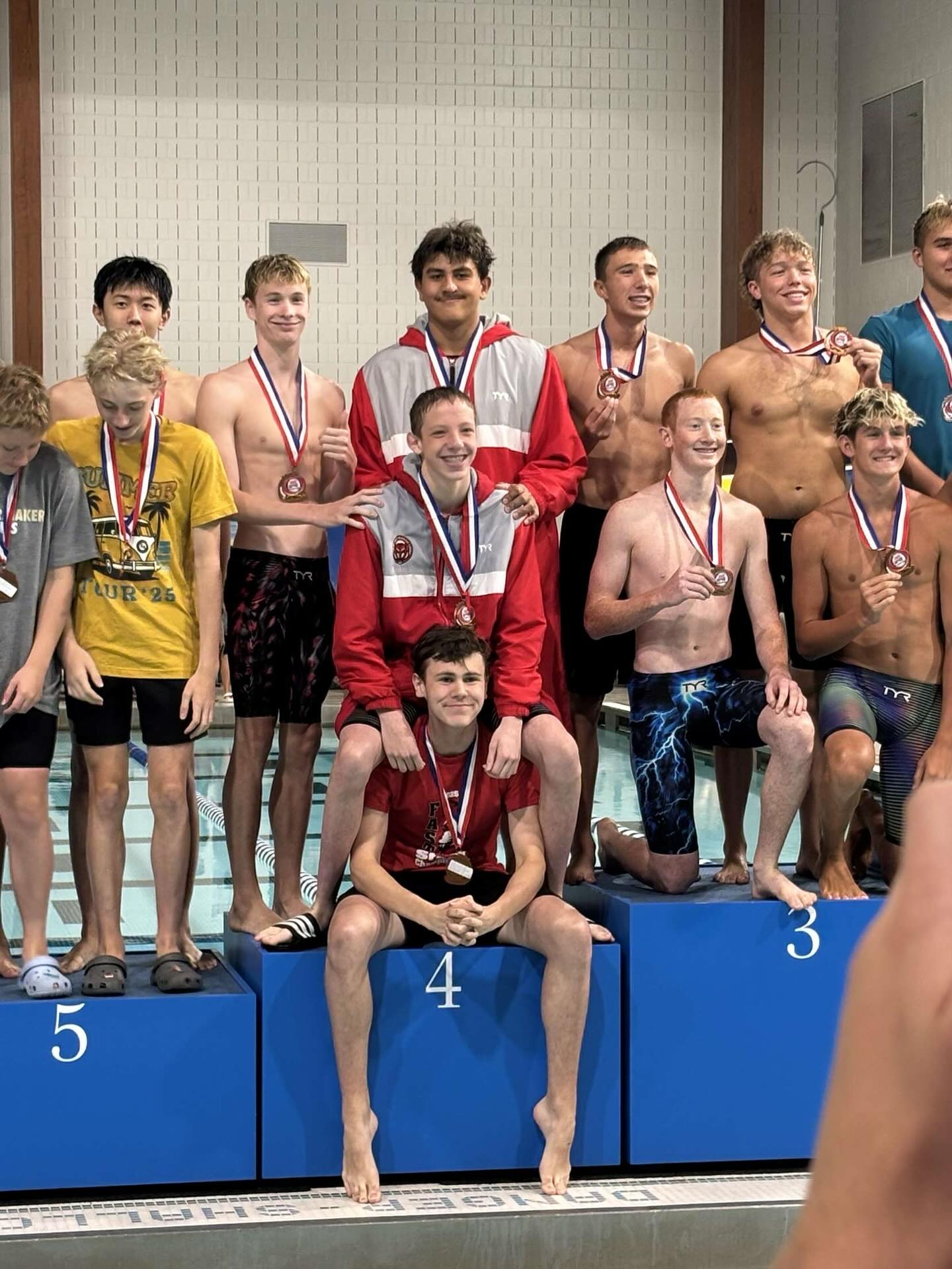 ISI Summer Central Divisional Championships:
Boys 15-18 200 Medley Relay:
Caleb McCoy, Joshua Krimmel, Zaki Akhtar, Dylan Geesaman - 4th Place