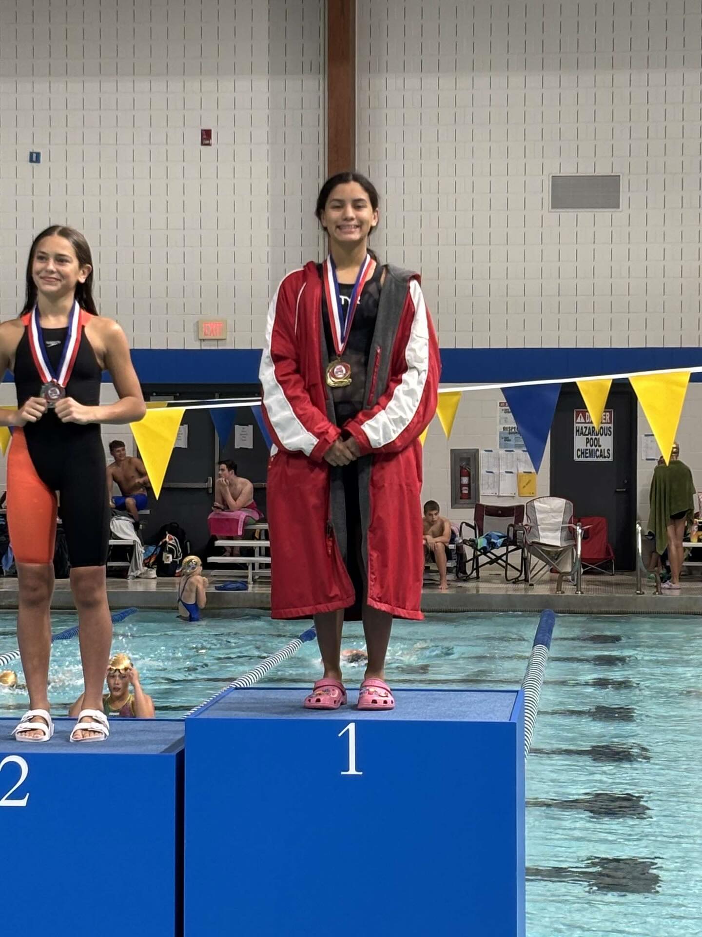 ISI Summer Central Divisional Championships:
Girls 14&U 100 Fly:
Isabelle Ortiz - Champion
Lia Morgan - 5th Place
Jessica Zhao - 8th Place
Boys 14&U 100 Fly:
Noah Terrell - 3rd Place
Jacob Lugar - 6th Place