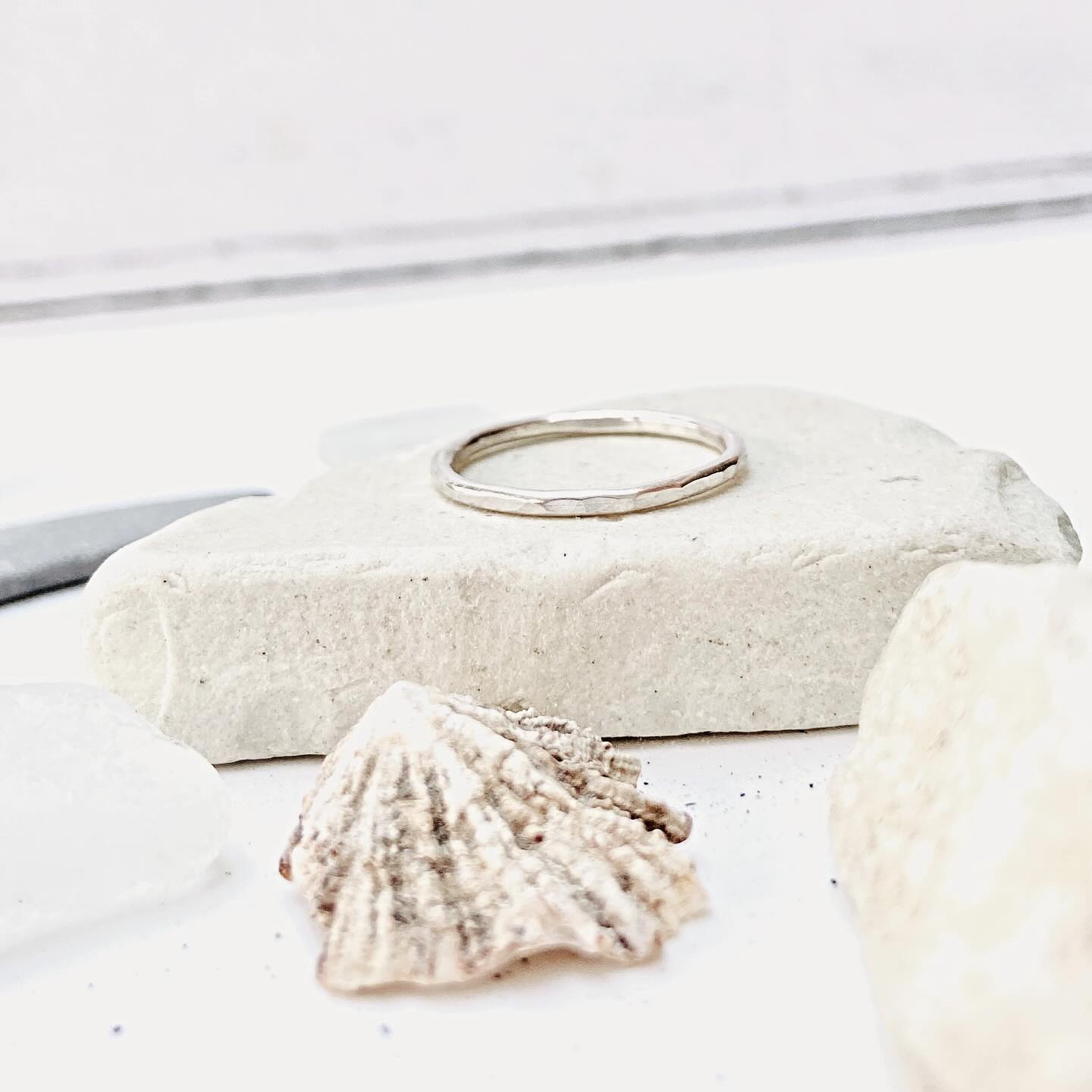 I’ve just added a lovely hammered Stacker Ring (Sterling Silver) to the shop, it’s so comfy I keep forgetting I’ve got mine on! Come have a look at this, and lots more beautiful handmade jewellery at @magicinthegrass 🌱