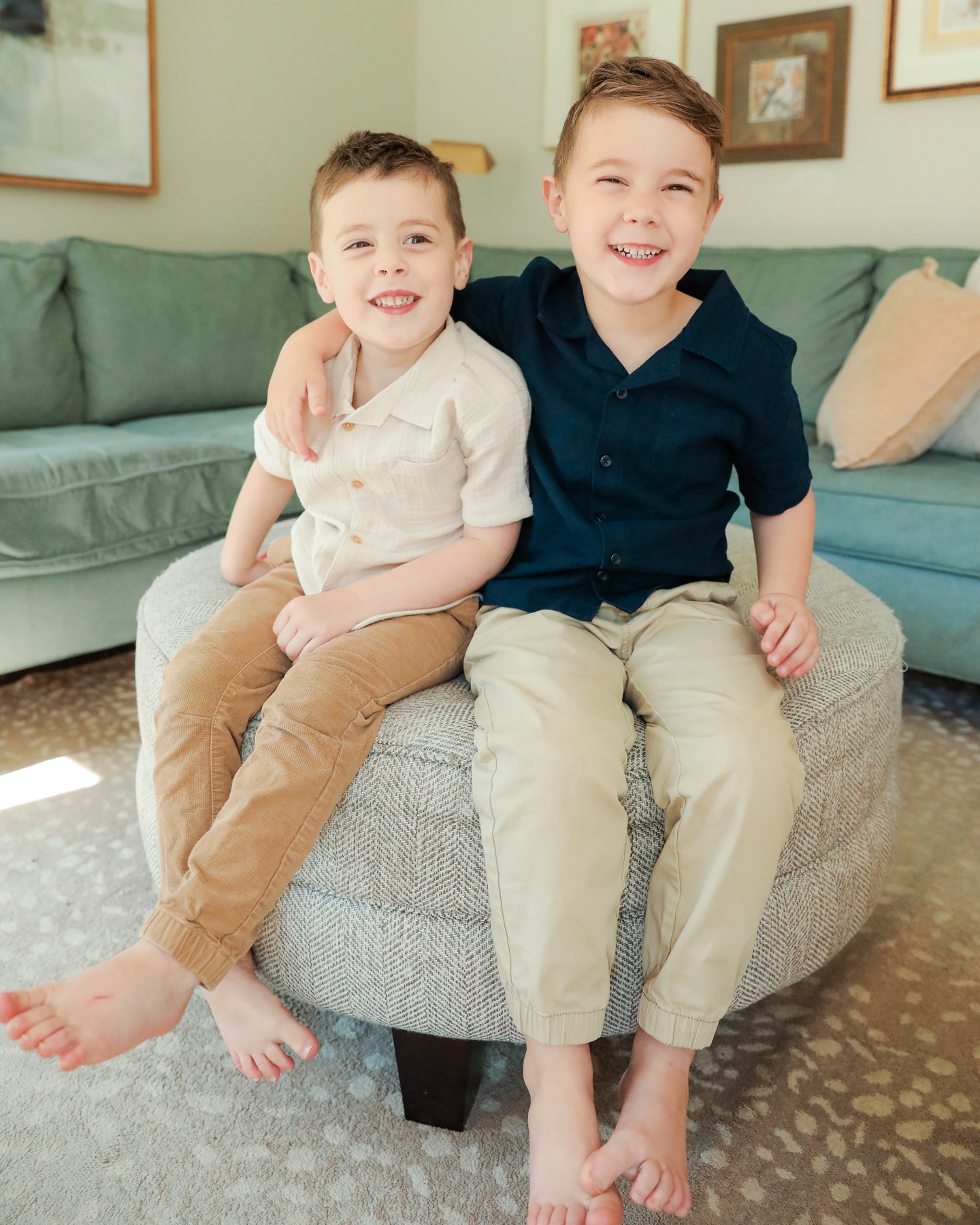 One thing you'll never regret, family photos... because one second you have brothers like that, then you blink & two days feel like they passed, and suddenly you have brothers like this 🥺