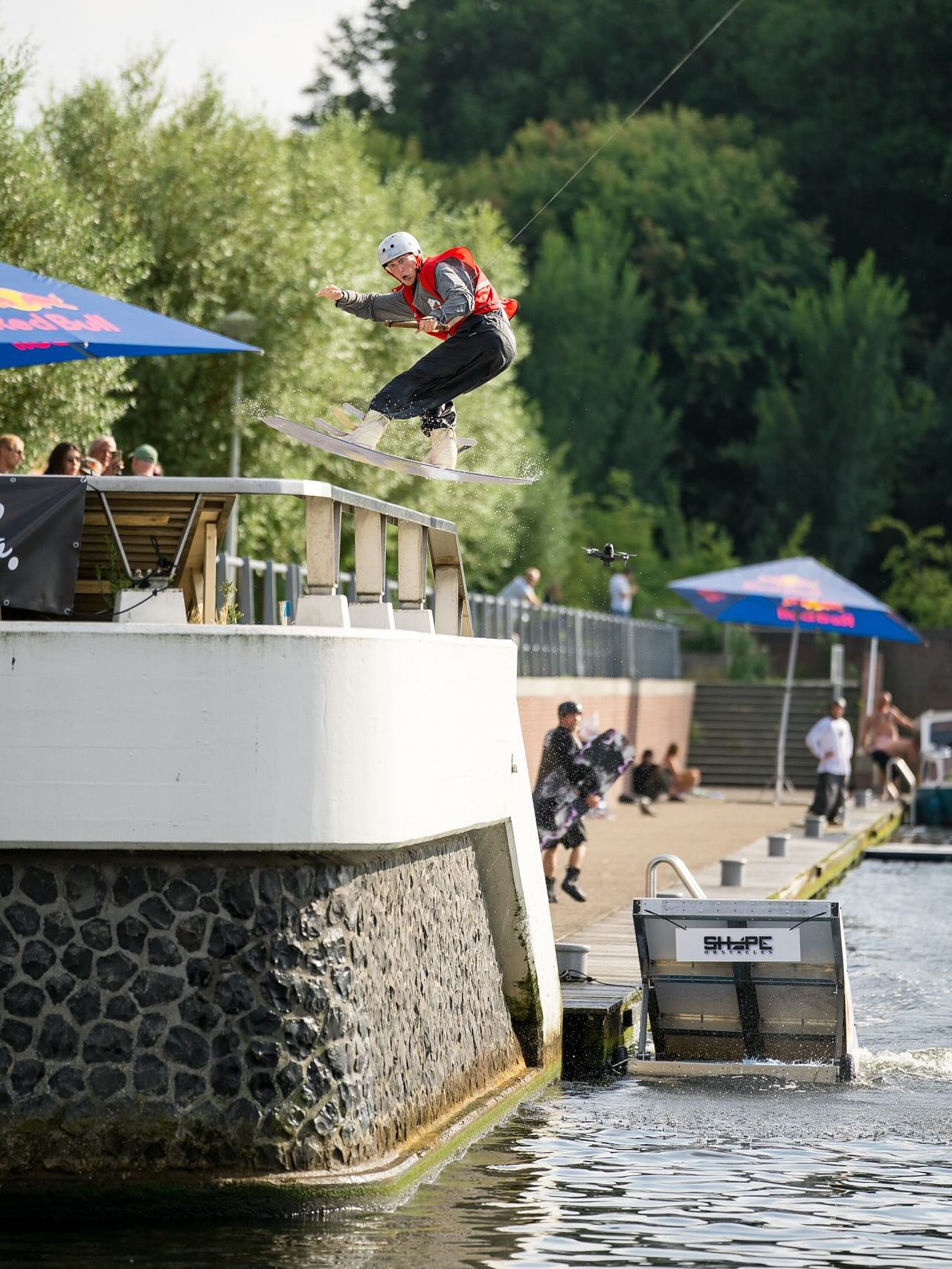 Day 1 of the @wakeboardstreetjam has come to an epic close – and it was absolutely insane! 🤯 We saw some mind-blowing tricks at the already legendary spot.
Head over to @wakeboardstreetjam profile and check out the Day 1 Highlight Reel! 🎥🔥
Photos: @scowl_broccoli
#pulledbysculpture #wakeboarding #wakeboard #winching #wakeboardstreetjam