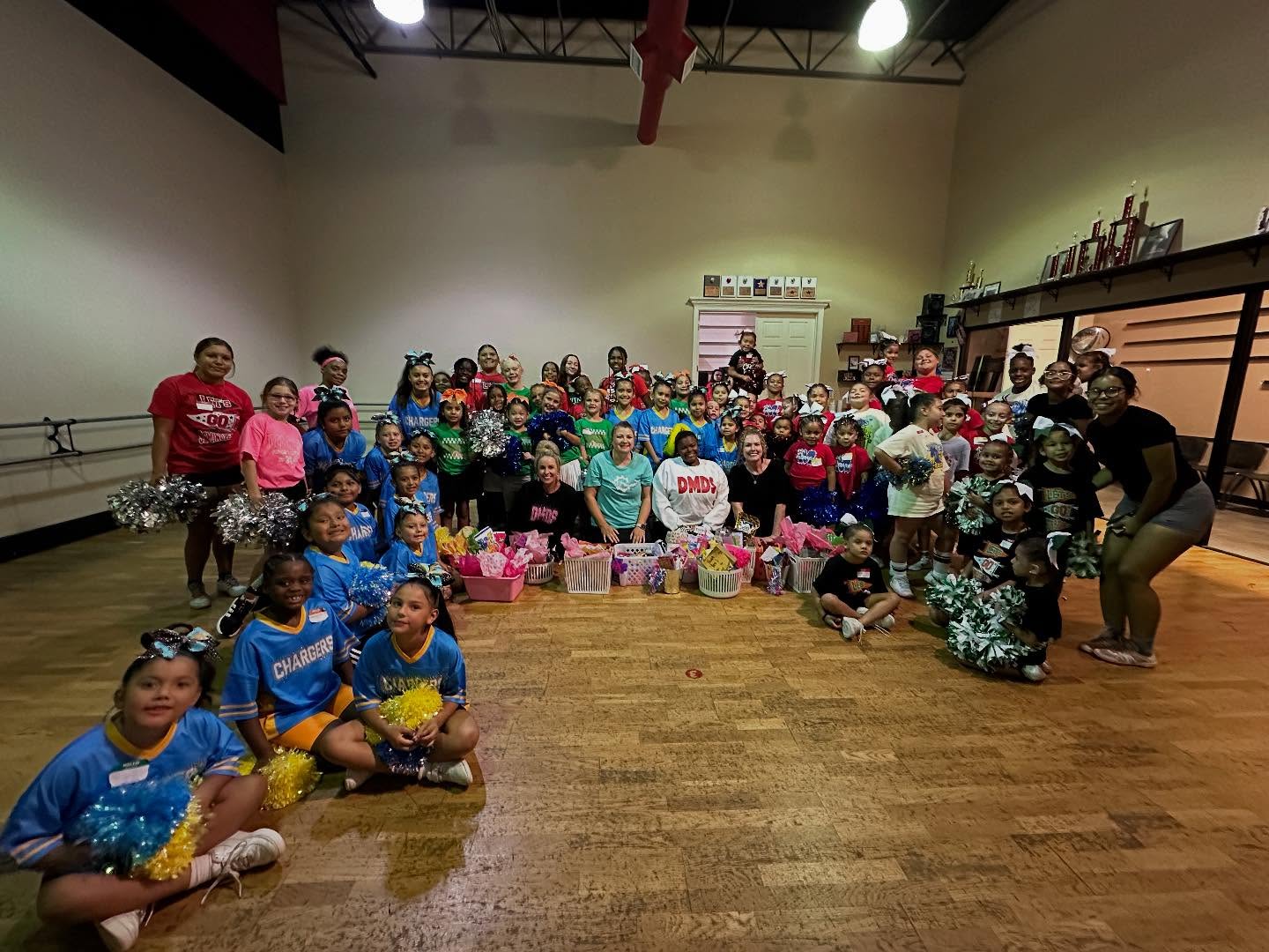 IGCA Cheer Camp! Celebrating 4 years with DMDS! Thank you IGCA for our teacher gifts! We had a great time, with some amazing cheerleaders! 📣 ❤️🖤 @igcacheer_1981