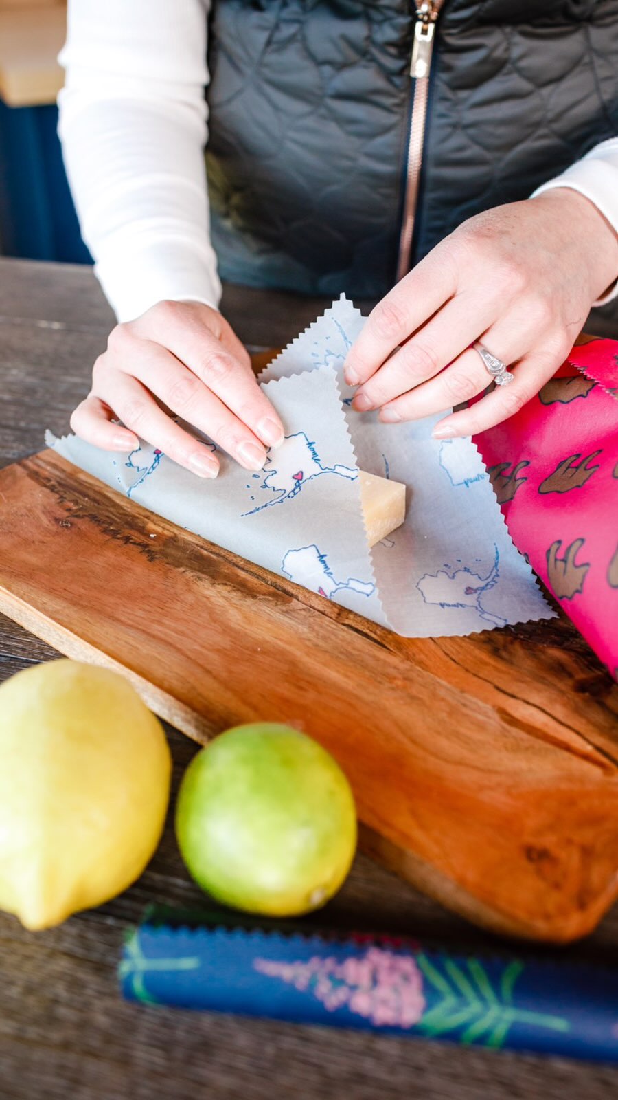 Did you know that our beeswax food wraps are made seasonally in the late Spring through early Fall as we have an outdoor production facility (AKA our backyard😜) and all of our equipment is solar powered🙌?
Cover photo by @Lenaleephotography
#beeswaxfoodwraps
#madeinalaska
#healthylife
#sustainablegift