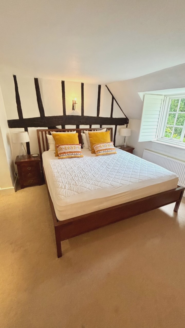 Don’t let your spare room become a dumping ground!!!
If you don’t know where to start, or just don’t have the time, contact me, to see how I, can help you 🖤
#thesecretorganiser
#organising
#organizing
#organiser#organizer
#decluttering
#southsea
#portsmouth
#southcoast
#zoning
#declutter
#organisering
#maximiseyourspace
#professionalorganiser
#professionalorganizer
#professionaldeclutterer
#mariekondo
#sortyourlifeout
#getorganised
#thehomeedit
#organisinggoals
#organisingtips
#homesddinspo
#containers
#supportlocal
#beforeandafter
#hampshire
#southcoast
#surrey
Like and follow ➡️ @the_secret_organiser for more before and afters 🖤