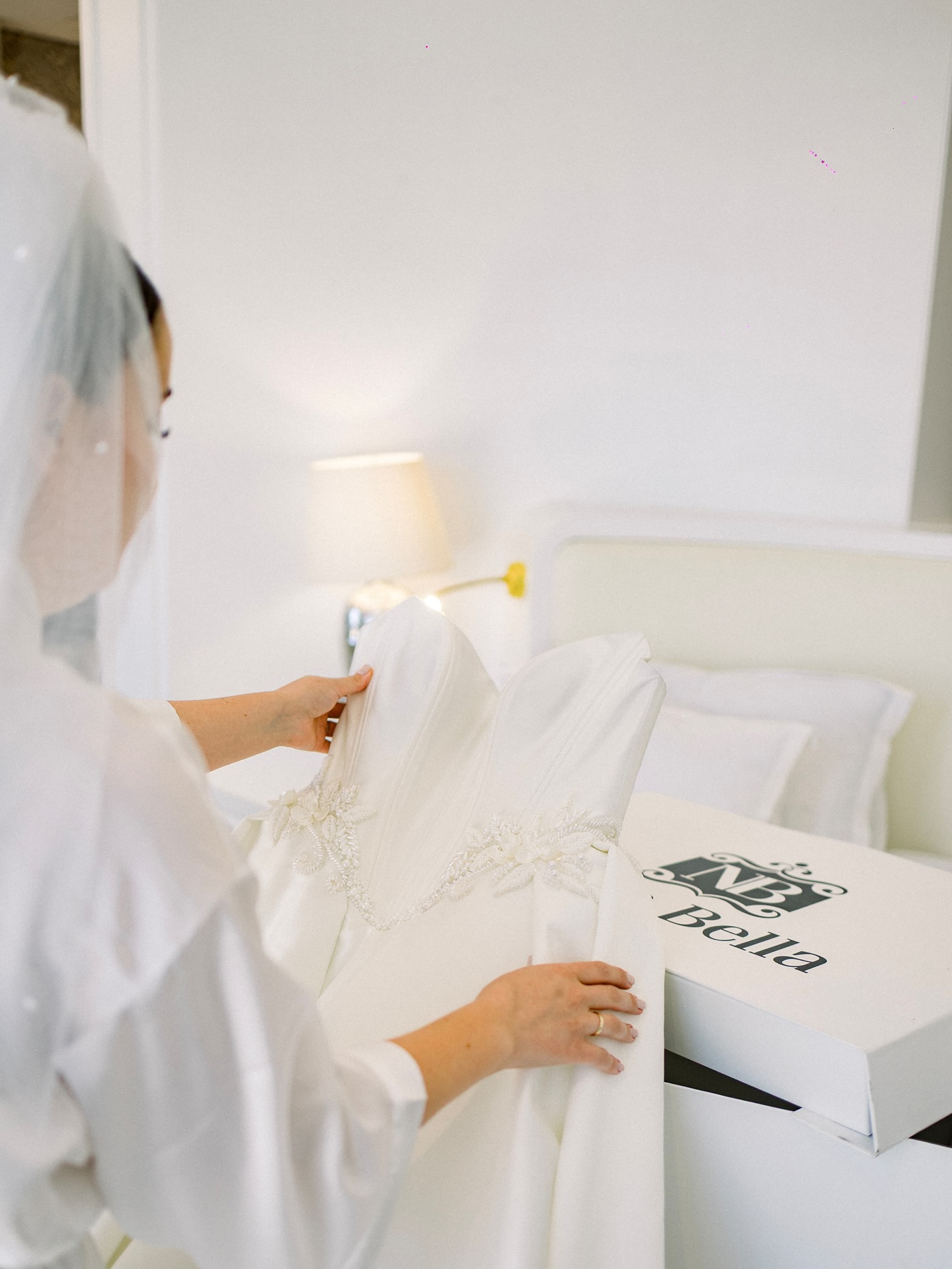 Its all about the details ✨
Made with love for @ezgcobanoglu
#novabella #novabellabridal #weddingdress #bride #novabellabride #handmade