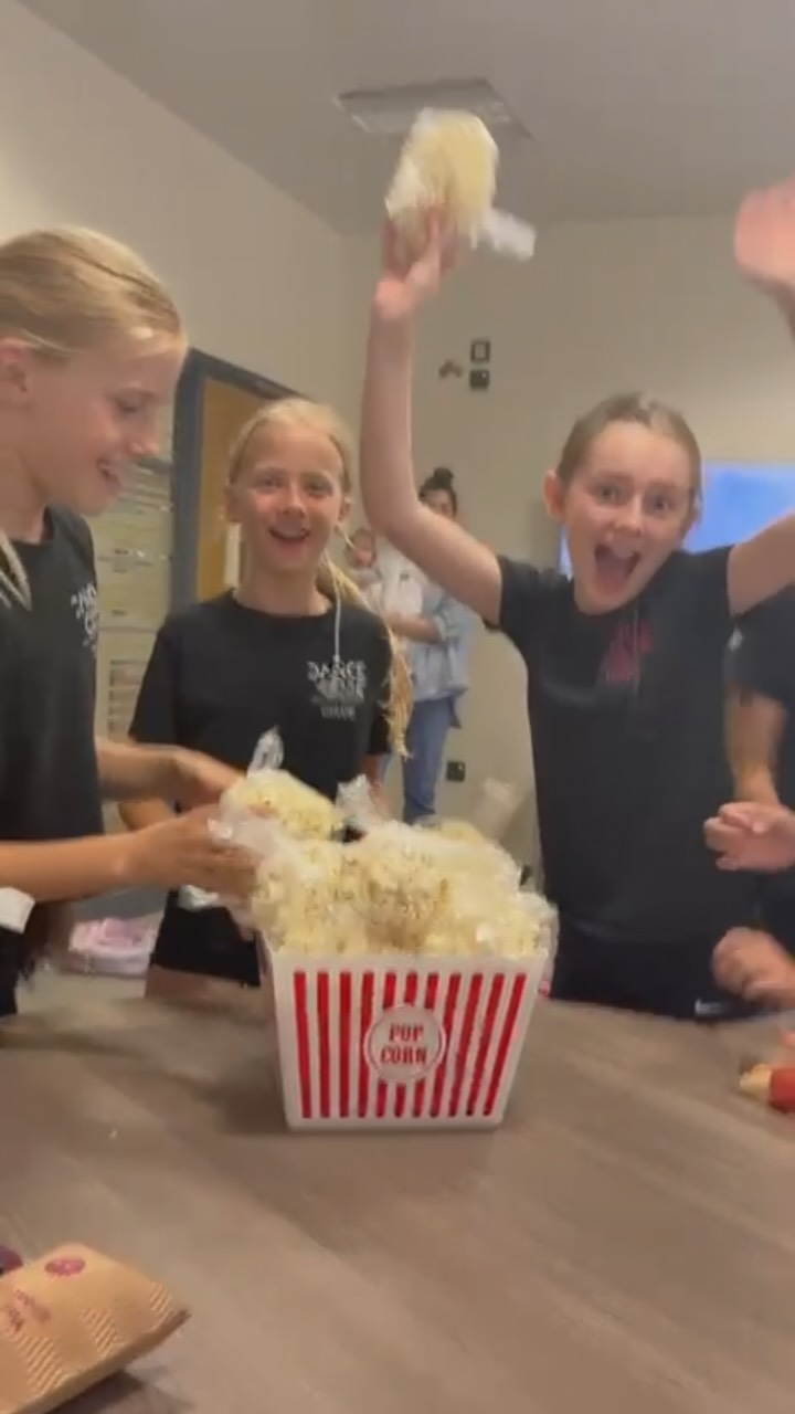 Mini Comp Day and movie afternoon watching this year’s show! 😍❤️•
Well done to you all! ❤️