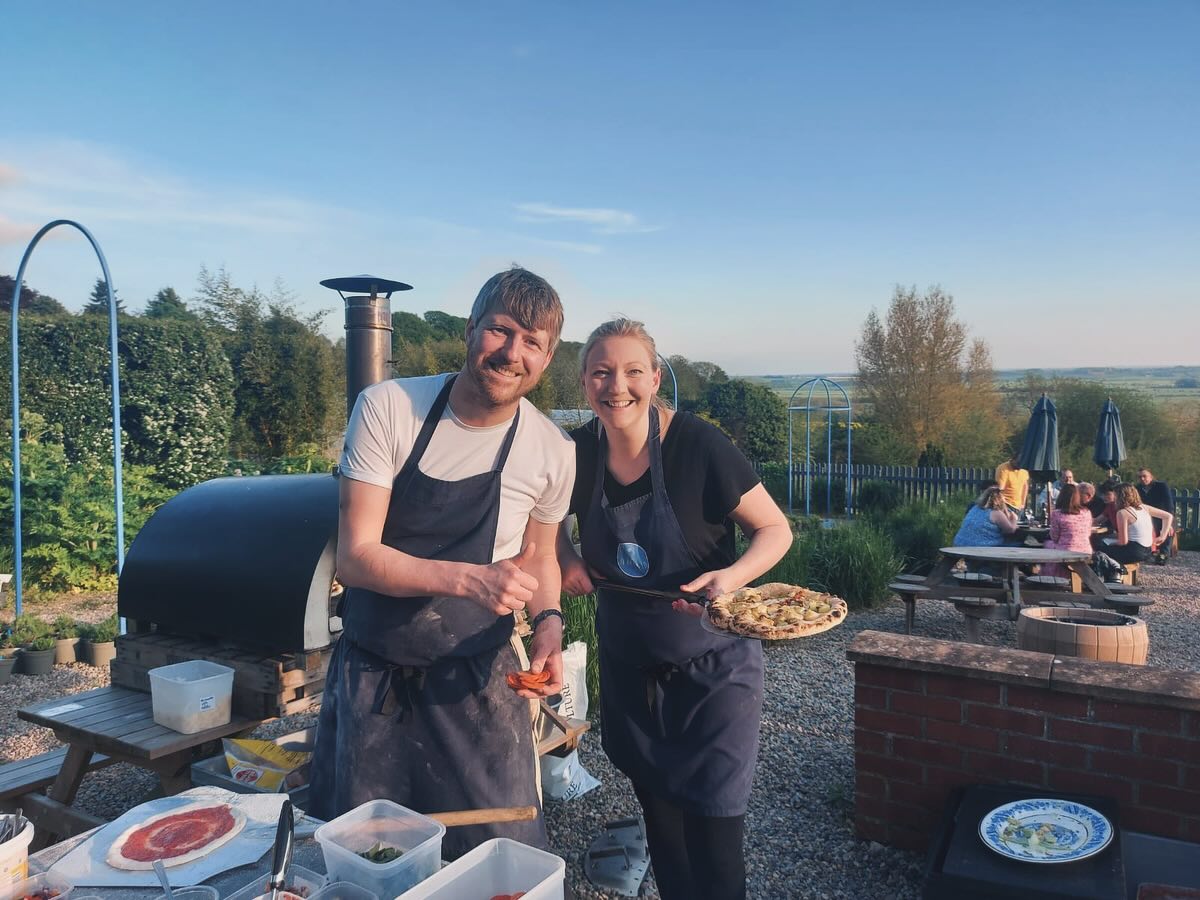 Last minute availability for our FINAL POP UP evening @yorkshirelavender tomorrow!
We will there from 6pm serving our very own Woodfired Pizzas and Salads. Tickets are £22.50 per head (half price for kids) for unlimited Pizzas and salads with homemade desserts available to order as an extra on the evening.
Bar open from 530pm and the weather forecast looks fab! Get in touch asap to grab one of the last spaces.
#popup #events #alfrescodining #pizza #woodfired #chef #food #foodie #york #ryedale #howardianhills #caterer