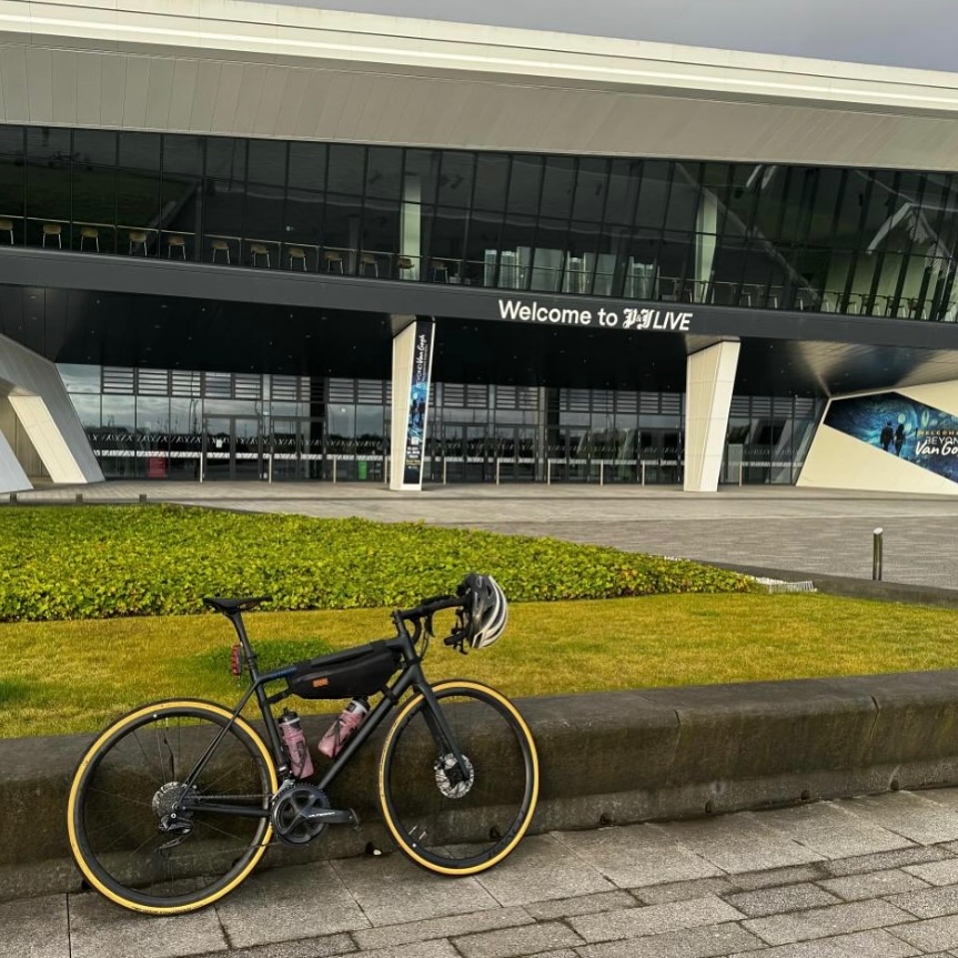 First stop of the 900 mile bike ride that Robert Brackstone is undertaking, is @pandjlive in Aberdeen. From here, he will be travelling back down to Kent, in an attempt to showcase the best of the exhibition world, as well as raising money for the British Heart Foundation, in honour of our Paul Eames.
Please click the link on our story to read more & access the donations link, which we would be hugely grateful for.
#ridetolive #esmltd #britishheartfoundation❤️ #britishheartfoundation