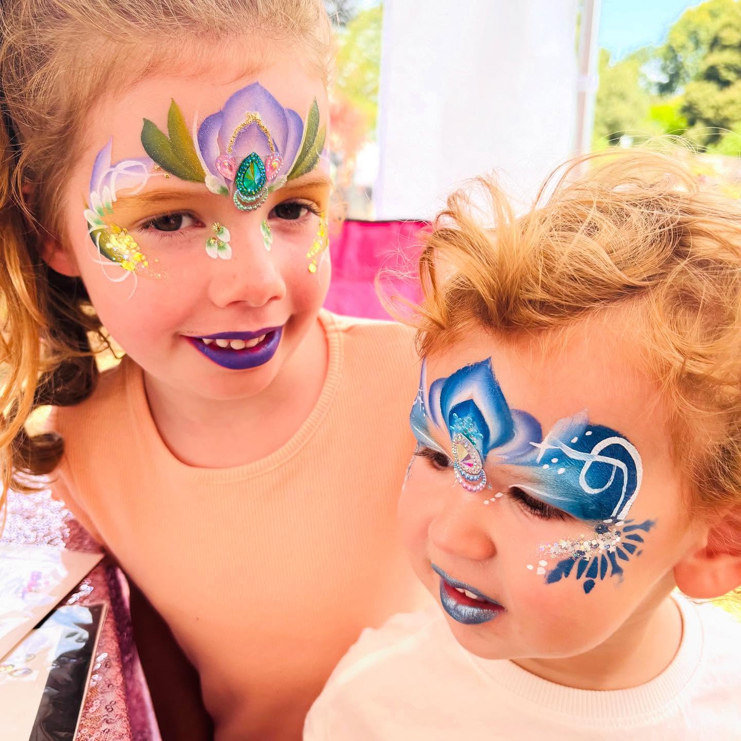 Elsa and Anna from @uptoncountrypark yesterday ⛄️ ❄️ looking forward to another busy day today! #facepainting #facepaintersofinstagram #facepaint