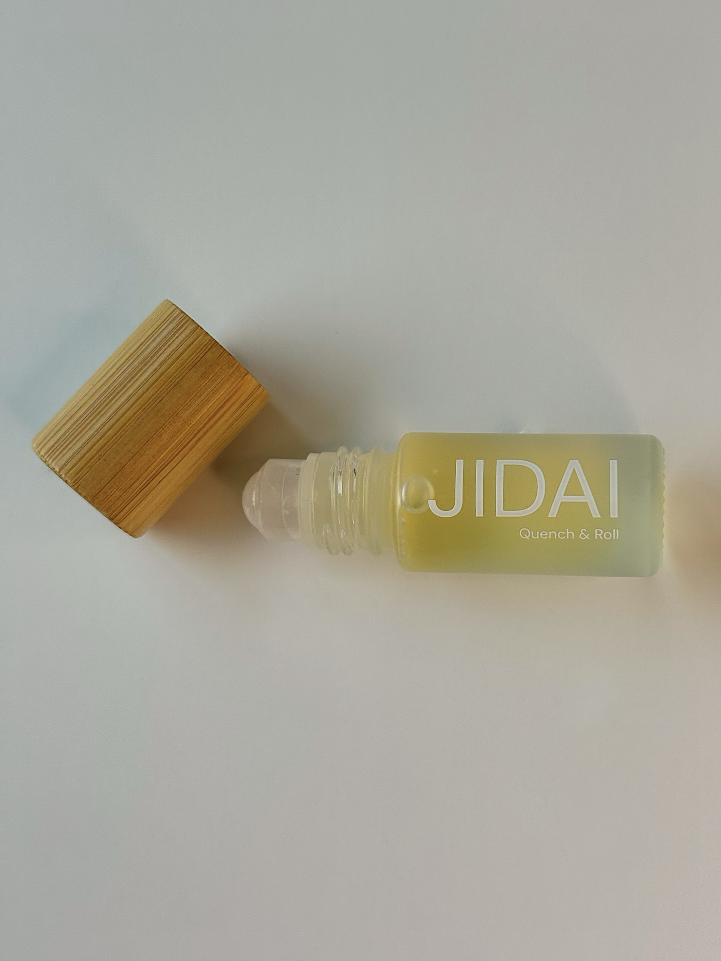 nothing compliments our Quench & Roll oil more than a rose quartz roller 💕💐
#jidaibeauty
#beautygram
#selfcare
#skincareroutine
#skinfluencer
#skincarecommunity
#glowingskincareroutine
#beautyroutine
#wearthisnext
#skincare101
#smoothskin
#nightroutine
#smallbusiness
#buylocal