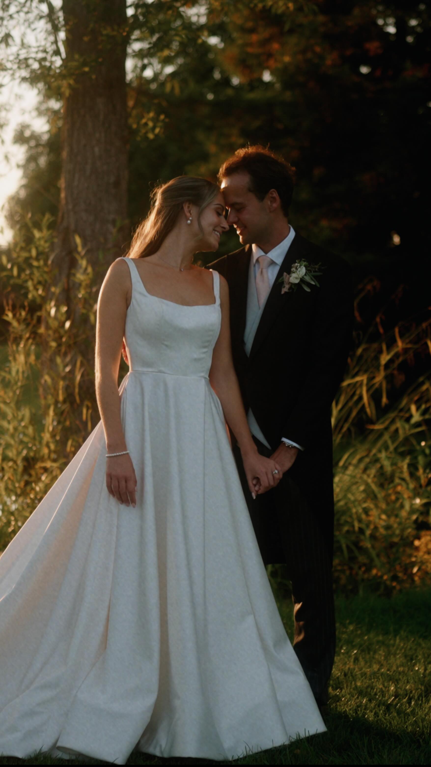 The wedding film trailer for the most amazing day in sunny Sussex for Becca & Harry’s beautiful wedding!
Videographer: @pittstopfilmsweddings
Wedding Planner: @susieevans.co
Band/Entertainment: @ldnentertainment
Florist: @madlilies_weddings
Photographer: @jesslathanphotography
MUA: @suzannedusekmakeup
Dress: @dressdreamsbridal
Marquee: @sailandpeg