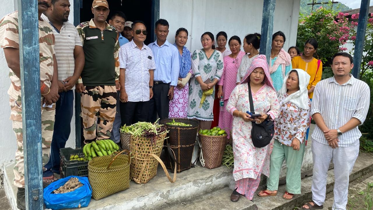 From Lohit to Upper Siang, Mission Arun Himveer strengthens its roots.
After the first-ever procurement by 9th BN ITBP, Lohitpur from Lohit Organic FPC, the 49th BN ITBP in Tuting joins hands with Upper Siang (Yingkiong) for the third time, deepening its commitment to sustainable livelihoods.
In partnership with APAMB, Govt. of Arunachal Pradesh.
#APAMB #ITBP #MissionArunHimveer