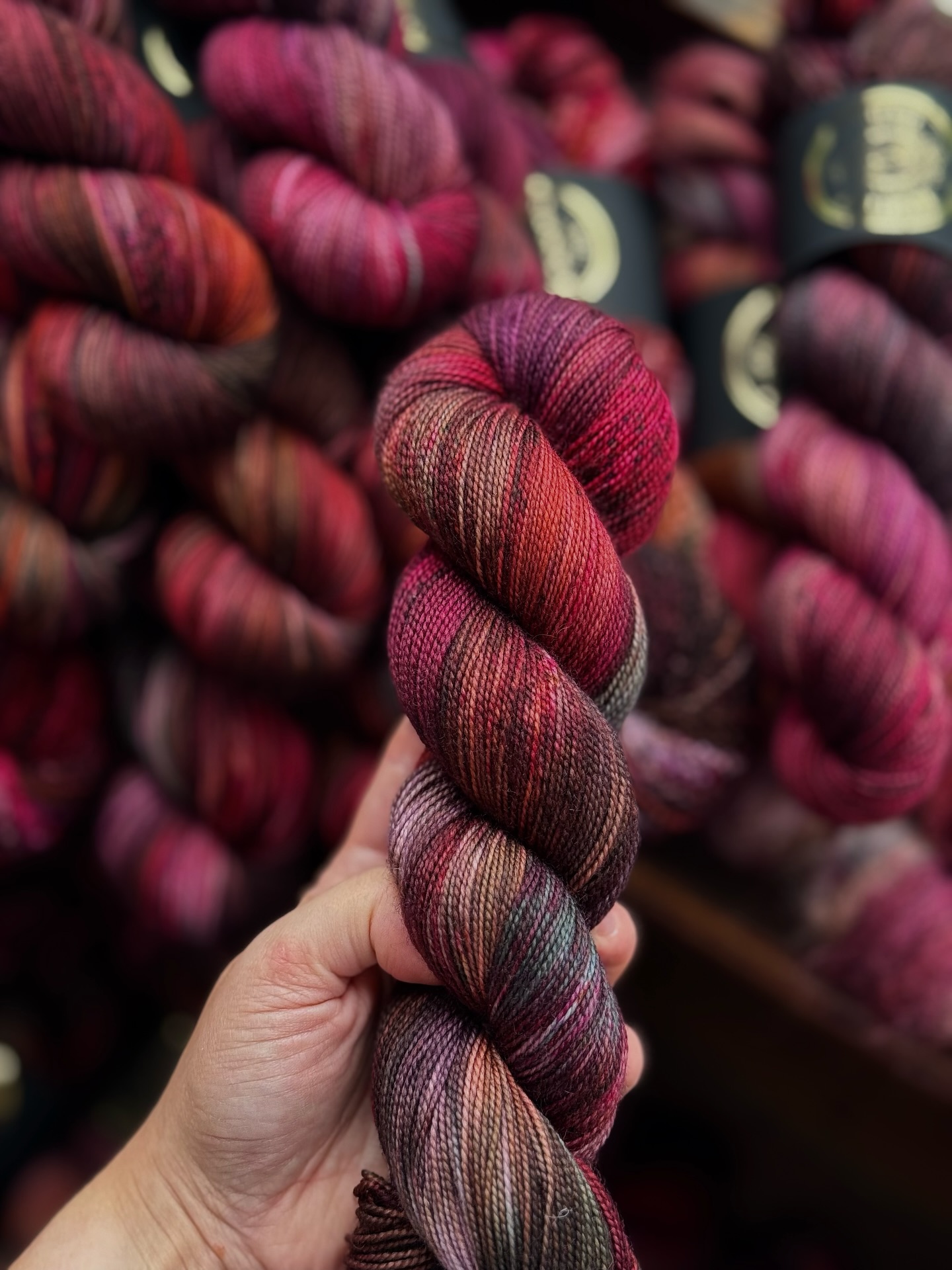 Three ✨NEW✨ colourways for @flockfiberfestival
Inspired by some gorgeous old book covers, first up we have ‘Wayside and Woodland’ a warm red with splashes of dark green.
Next is my personal favourite ‘Various storms and saints’ it is dark and moody based in purple but covered in deep blues and green- my not a blue girl heart is struggling with this!
Finally is “The ferns of the axe” with whacks of leafy greens and the occasional pop of periwinkle the still my heart!
I really hope you like these new colours! Which is your favourite?