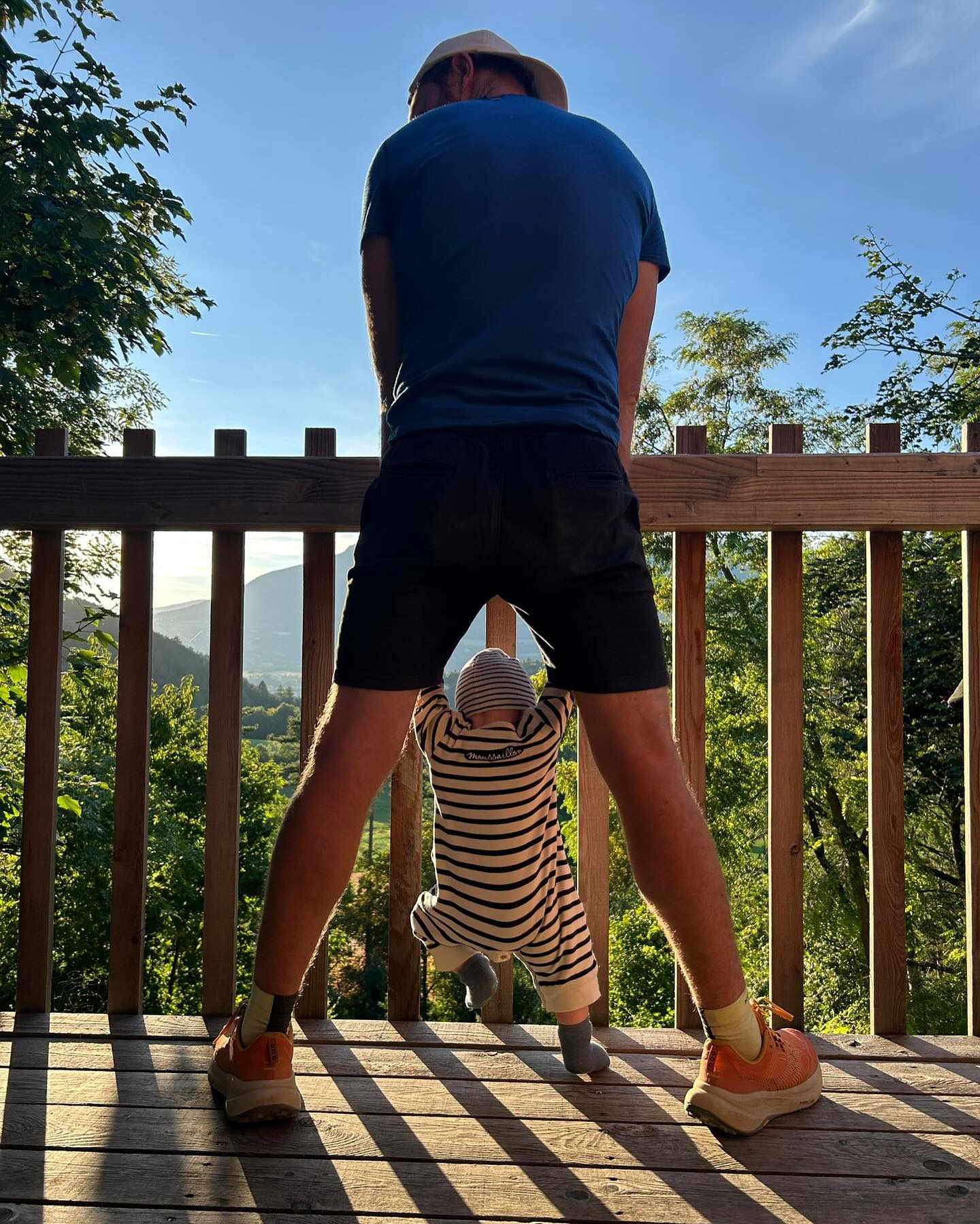 Merci @benjamin.dutreux pour ta venue aux @cabanesdudauphine . Toujours émerveillés de recevoir une figure du @vendeeglobe dans notre si belle région @departement05 @villedegap @myhautesalpes