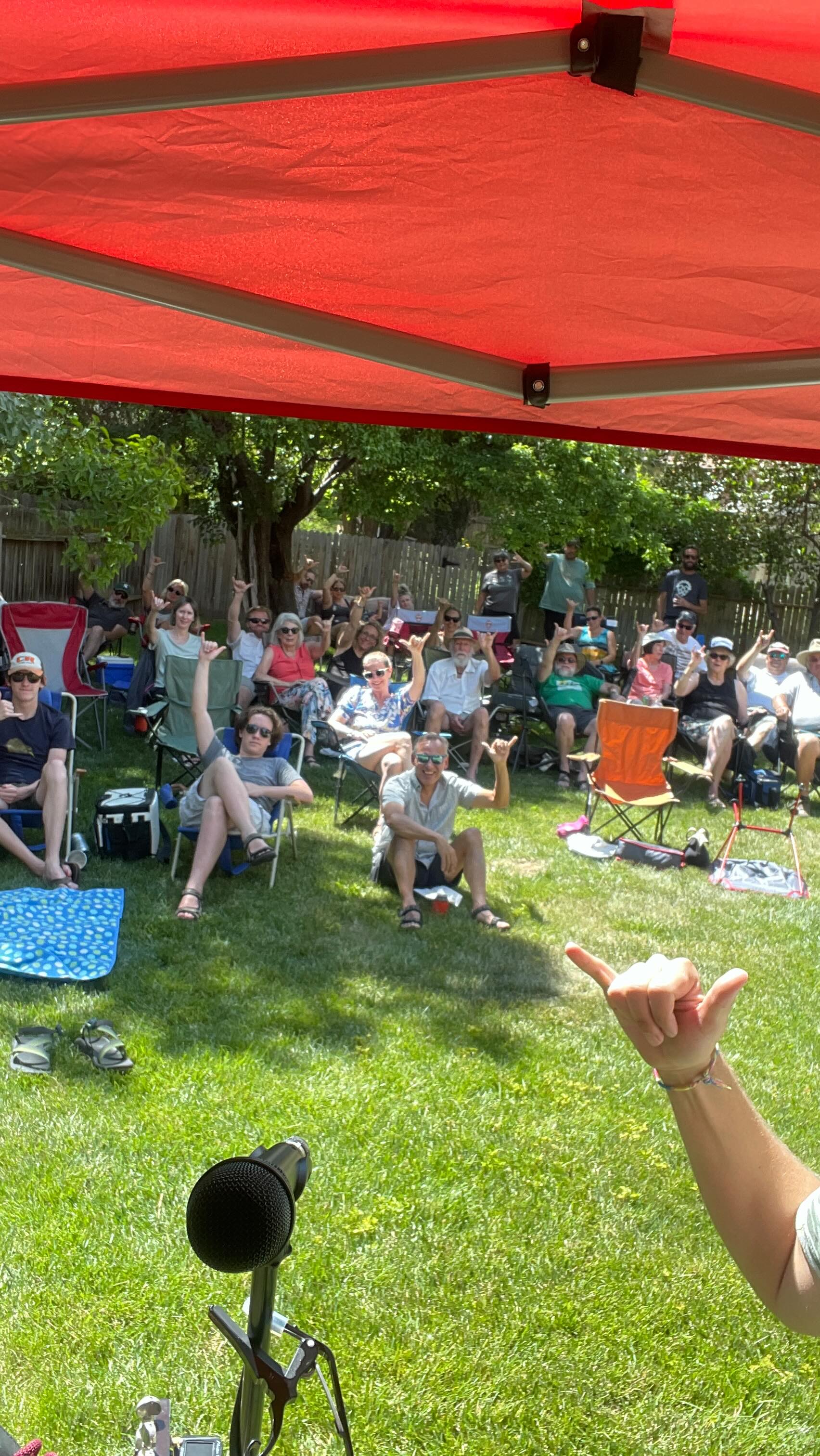 A little late on this post but Colorado tour with Hook and Line was awesome! Great friends, music, hikes, Steve Brule, George Castanza. Let’s go!!
#live #singersongwriter #songwriter #americana #altfolk #livemusic #giglife #oahu #musicwithfriends #folkrock #tourlife #hike #colorado #winterpark #