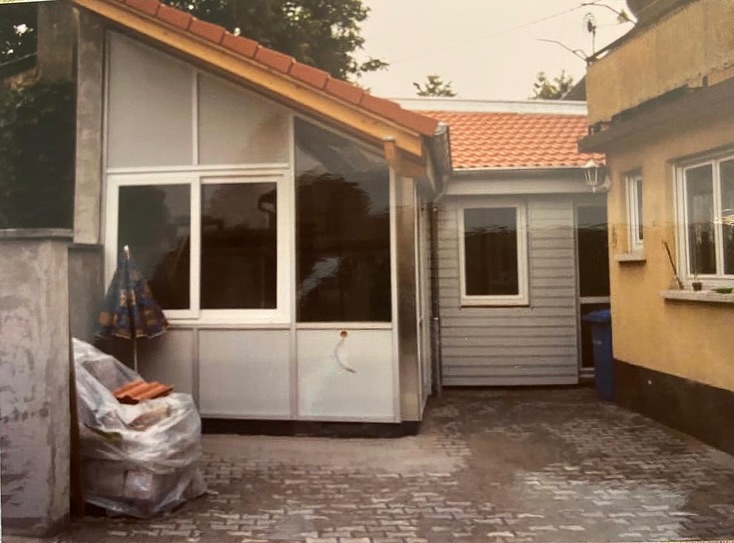 20 Jahre Dalsheimer Eisdiele – wir feiern mit euch! 🍨🎉
Seit dem 06.08.2005 servieren wir euch echtes, selbstgemachtes Eis – mit Liebe, Handarbeit und Tradition.
Jetzt sind es 20 Jahre voller Geschmack, Sommermomente und ganz viel Herz.
Kommt vorbei: am 06.08.2025 ab 15 Uhr feiern wir unser 20-Jähriges Jubiläum und laden dazu herzlich ein! 🥳