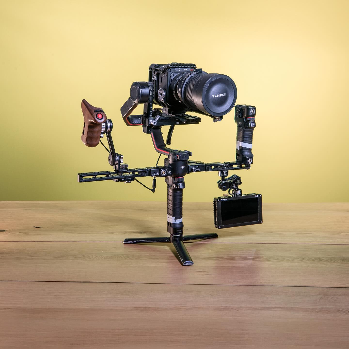 #our_gear_and_why
Serious gimbal setup. Full frame cam #zcamf6 on #roninrs2 paired with #tamron 15-30. This setup is very special because the #RVLVR handle is placed that way so all camera settings can be controlled while operating the gimbal.
Loving the combo with this great cinema cam.
