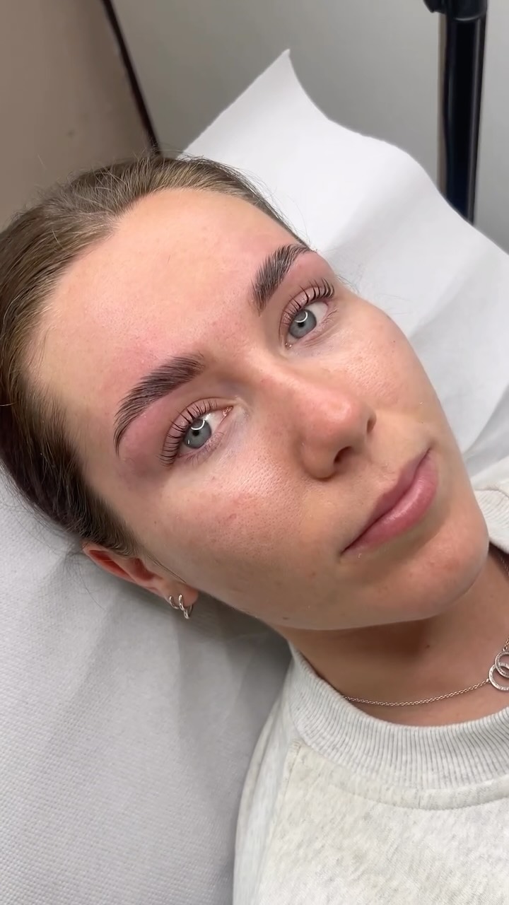 Beautiful Megan off on her travels with fresh Brow Lamination and a Lash Lift ❤️
Conditioning the brows and lashes is always really important after these treatments but especially when in the sun we need to take extra good care. Do not wear any oils in the lashes or brows when in the sun but always make sure to apply your conditioning oil or serum before bed. When aftercare is followed correctly, you will get the most out of your treatments.
#browlamination #browlaminationdublin #browlaminationswords #browlami #browlam #lashlift #lvl #lashliftswords #brow #browsoftheday