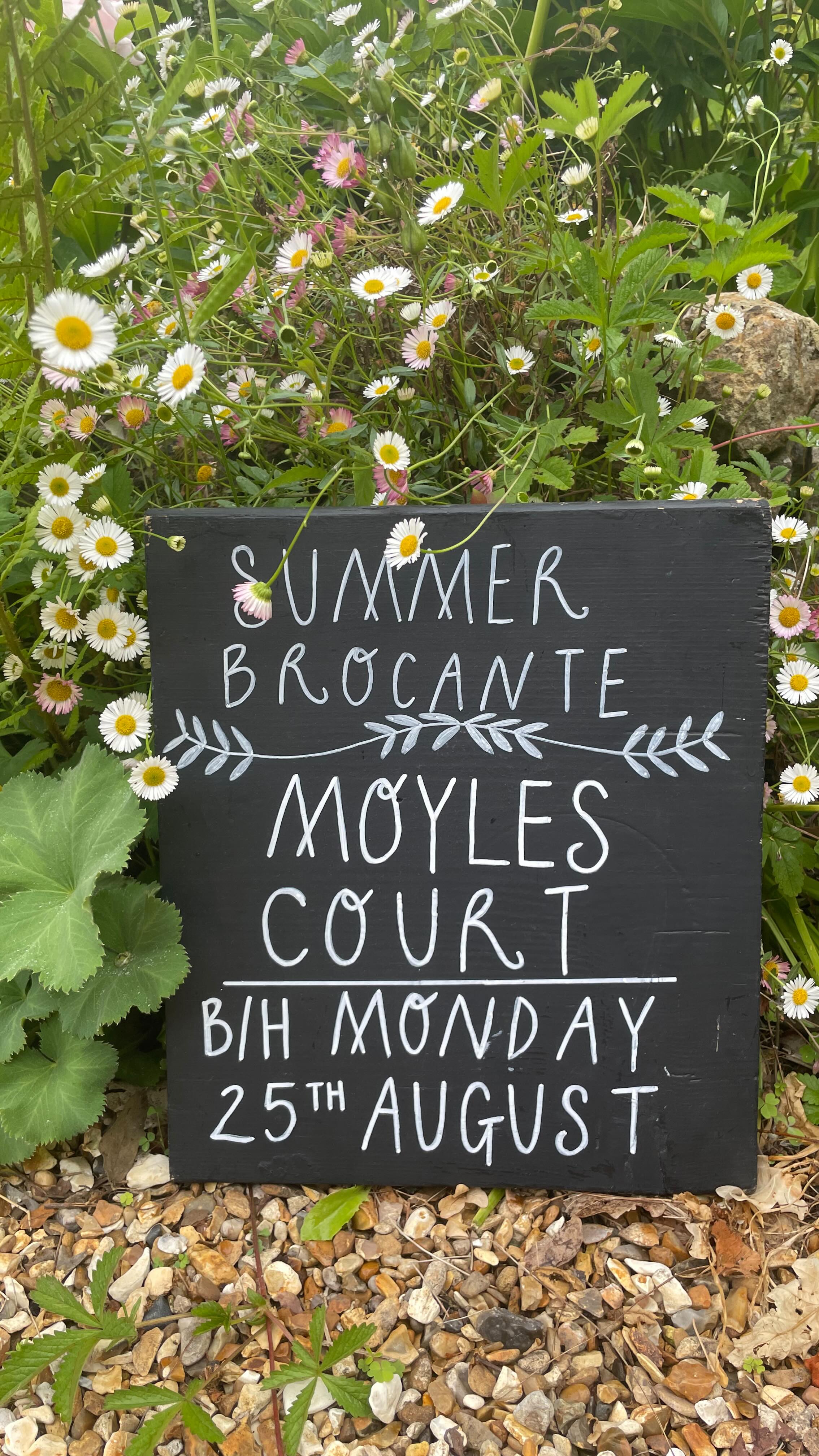 Our Exhibitors 🤍
A little montage of some of the wonderful people you’ll meet at the Summer Brocante in 2 weeks time 🌿
The work which goes into creating beautiful stands, sourcing, repairing or making stock, making delicious food to serve you, and often travelling very long distances to be with us all goes on behind the scenes to create the fair 🌿
A heartfelt thank you to our fabulous Exhibitors and all our lovely customers who come back to see us each year 🤍
We look forward to welcoming you to the Summer Brocante!
B/H Monday 25th August 🎪
Moyles Court
Nr Ringwood
New Forest
10 - 4pm
Tickets are now on sale through our website - see link in bio above 🎟️ or buy them on the gate when you arrive
All tickets £7:50 | U14 free 🎟️
Dogs on leads welcome 🐕
Free parking on site 🚙
Accessible parking & facilities 🚗
Artisan Food Stalls within the Fair 🍕 🧁 ☕️🍦
The full List of Exhibitors taking part is available on our website (see link above)
We look forward to seeing you soon!