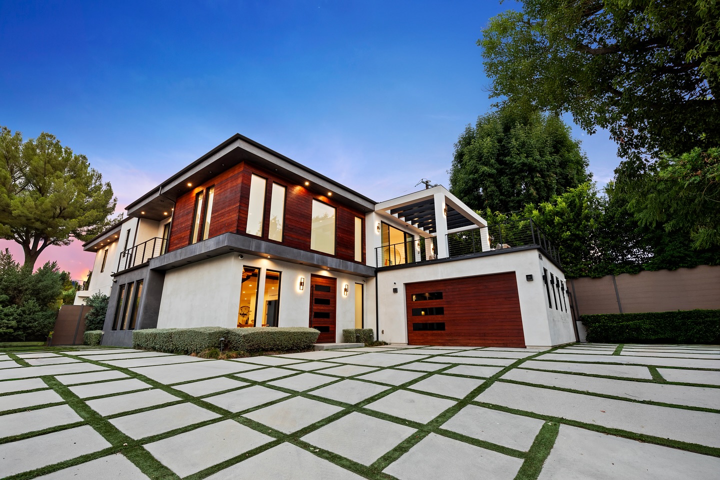 Twilight in Encino✨