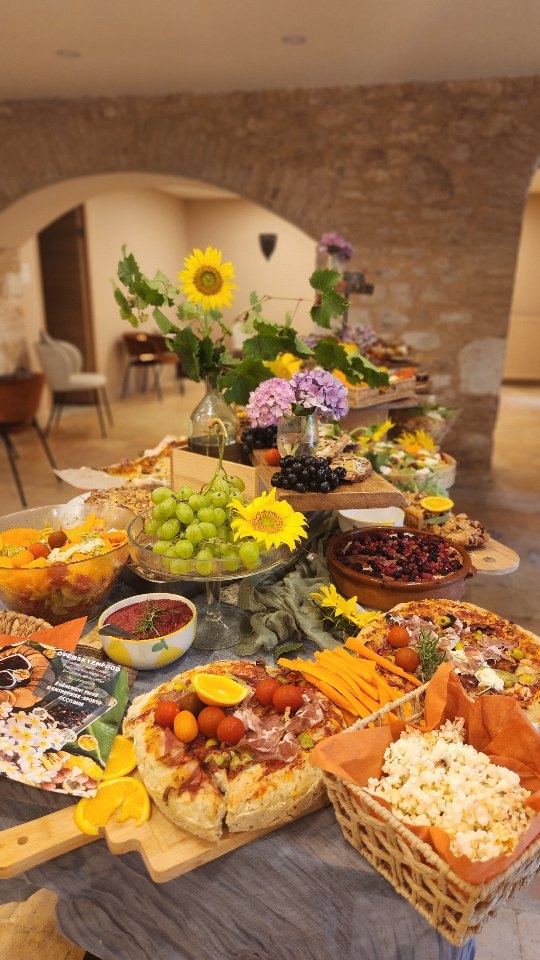 đBrunch Gourmand from Tarn
đ«Inspiration italienne avec une flopĂ©e de foccacias pour Refuel un groupe de 40 visiteurs du Tarn.@latoscaneoccitane
@domainedeladurantie