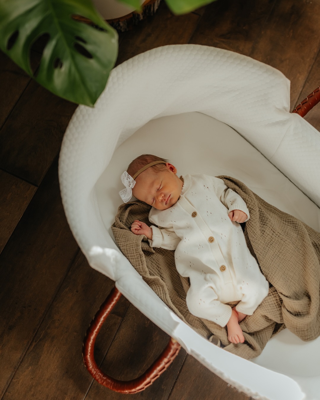 Ivy LaVee Ames
July 28th, 2025 6:08am
6 LBS 11 OZ 20 INCHES
Feeling beyond blessed to have our little girl here!