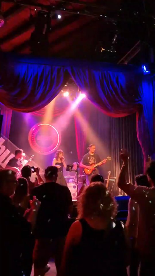 Klappe halten und tanzen, Freunde!
#coverband #tanzparty #coverbunt #livemusic #objekt5