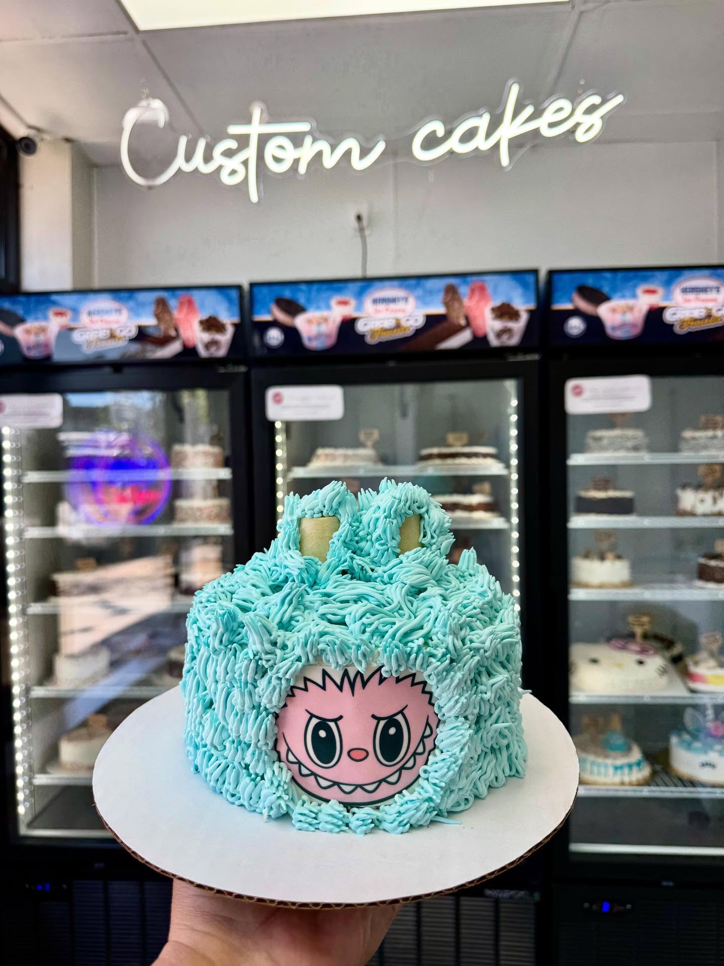 Meet our Labubu cake! 🎂💙
Customize it with any whip color & ice cream flavor you want, or snag this exact one today because it’s in stock and ready to go! 🍦✨
📍 1648 Great Neck Road Copiague NY 11726