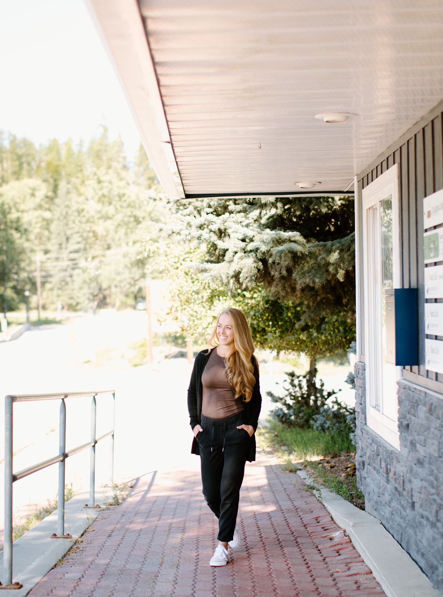 Why is finding the right therapist sometimes so tricky? Check out my blog post (^link in bio) about why it can be important to shop around until you find the perfect fit.
Thankfully at Talking Helps Heal, we have a diverse team of counsellors who offer a variety of approaches and styles to help you find the best fit for you! All of our counsellors who are accepting new clients offer a free 15 minute consult so you know who you're booking with.
www.talkinghelpsheal.com/blog