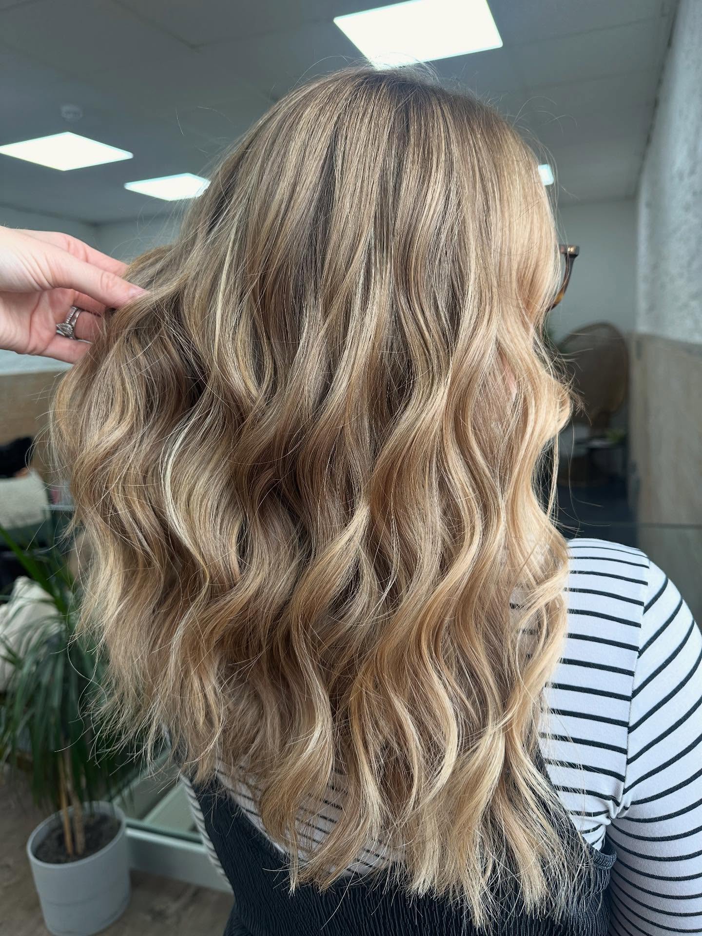 • Uncoloured hair?! Yes please! 😍 •