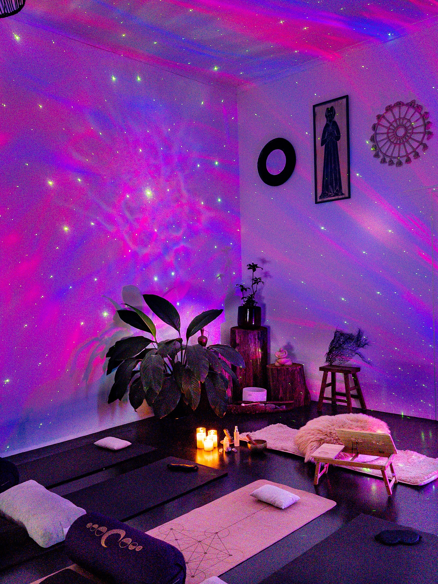 â¨YOGA NIDRA CLASSES â¨
Monthly Yoga Nidra classes in Evans Head are now LIVE and open for booking on my website.
Yoga Nidra is a guided meditation that invites you to rest deeplyâno movement, no effort, just lying down and being gently led into a state of profound relaxation. Through stages like body scanning, breath awareness, visualisation, and setting a heartfelt intention, Yoga Nidra helps calm the mind and soothe the nervous system. It guides you into a state between waking and sleeping, where the body can rest and the subconscious becomes more open and receptive.
This practice is deeply healing for those feeling burnt out, anxious, or simply tired. Just 30 minutes can feel as restorative as HOURS of sleep. Over time, it can improve sleep quality, support emotional healing, and help you reconnect with your inner peace.
You donât need any experience to beginâYoga Nidra is accessible, gentle, and here to meet you exactly where you are.đ§ââď¸
*Limited spots are available (15) so pre booking your spot online is a must (reach out if you have troubles navigating it) to ensure we donât overfill the space.
https://www.cosmicprana.com.au/class-list
#breakthroughbreathwork #byronbaybreathworkretreat #byronbaybreathwork #meditation #meditationpractice #meditations #yoganidra #cosmic #cosmicprana #prana #vitallifeforce #yoga #asana #evanshead #byronbay #reiki #pranayama #ancient #breathe #healing