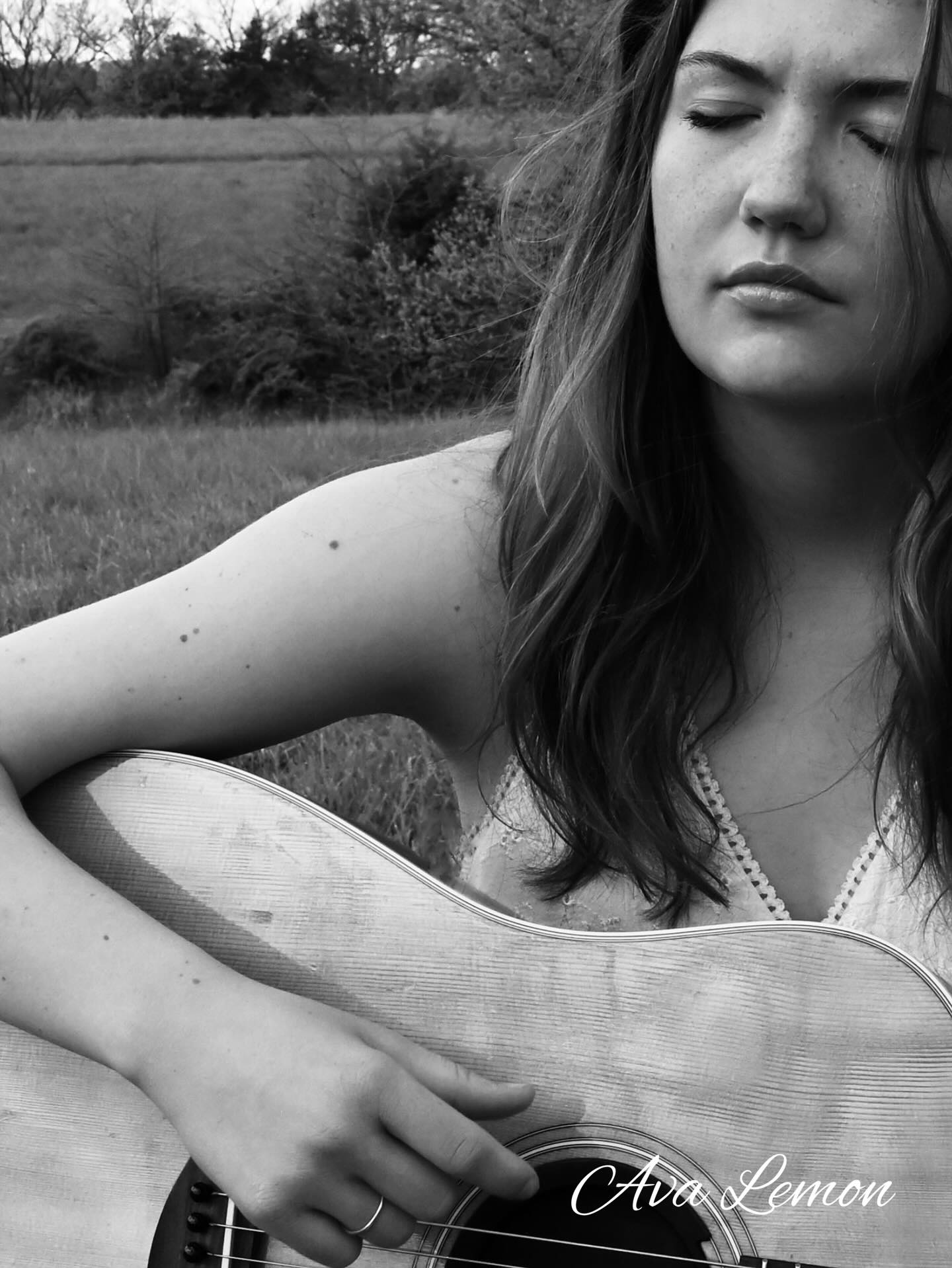 Look it up 👀🤭 Avalemon.com #website #singersongwriter #newrelease #music