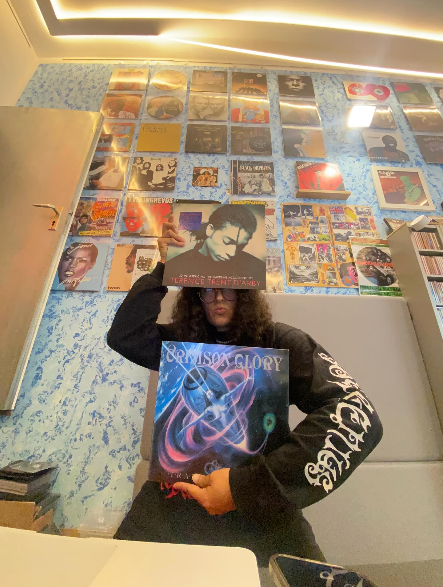 Wednesday babyyyyy!!! Which means I look for whatever random records I’ve never heard! Today it’s Terence D’Arby’s debut and Crimson Glory’s “Transcendence”
Also Alex is here! As well as this funny record from Bavaria’s ugliest man.